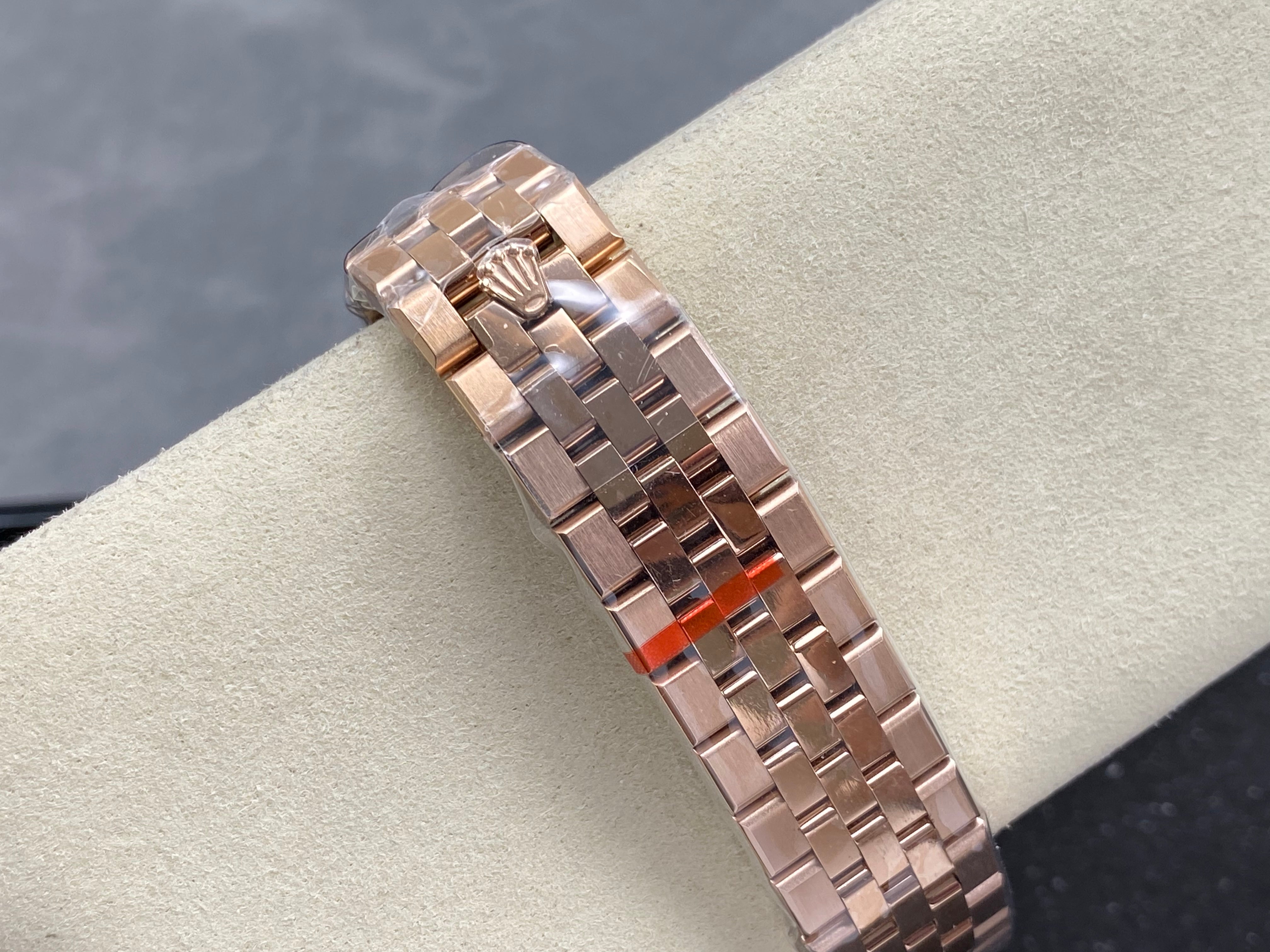 Rolex Land-Dweller Pink Gold White Dial
