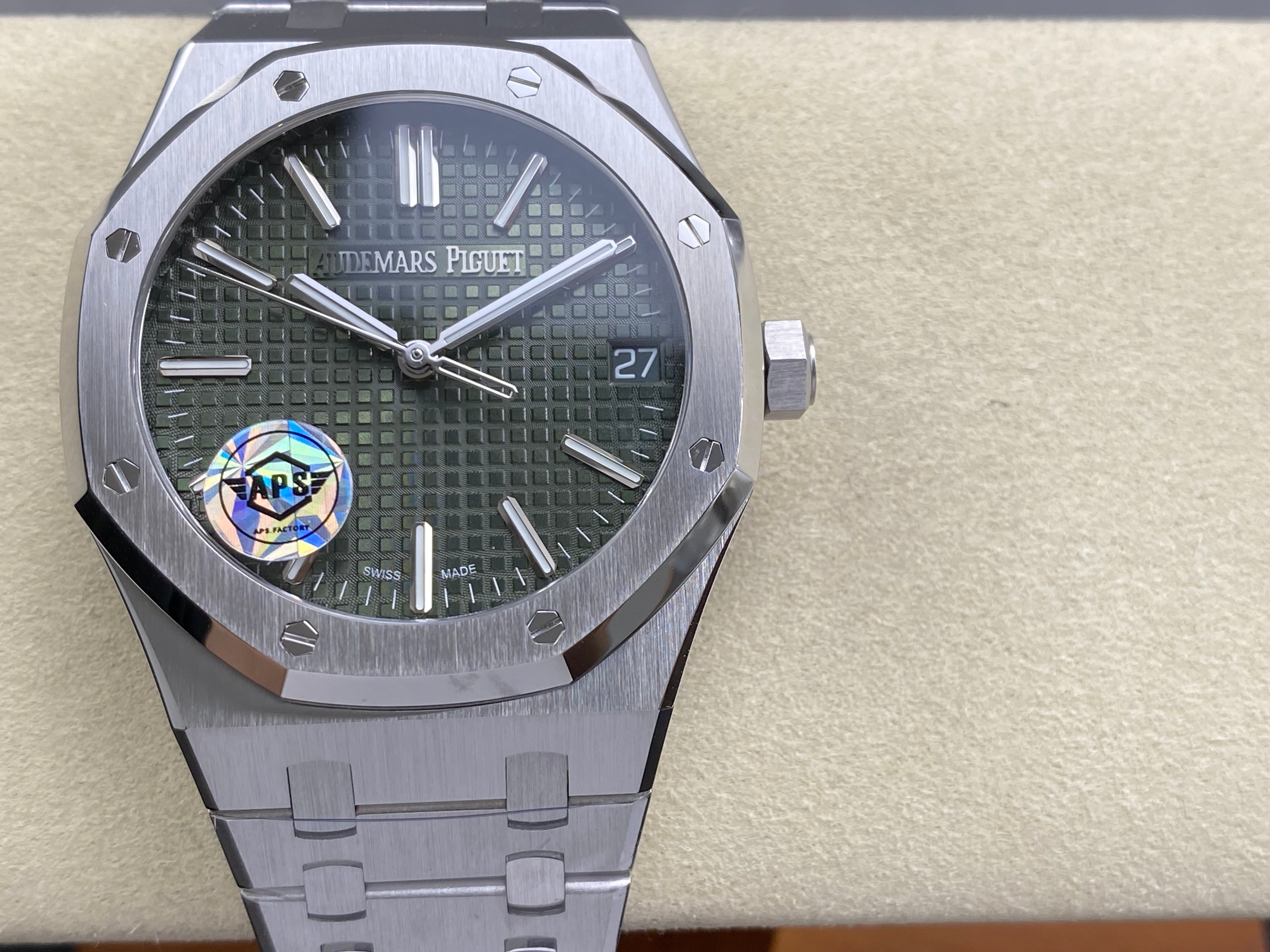 Audemars Piguet Royal Oak Selfwinding 41mm 15510 Khaki Green Dial