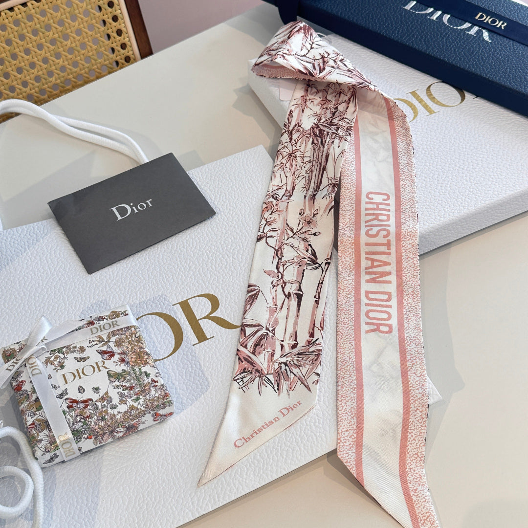 CD Twilly Mini Scarf 105cm Light Pink Mulberry Silk 924765