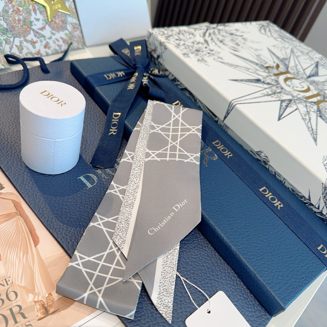 CC  Twilly Mini Scarf 120cm Gray Mulberry Silk 945732