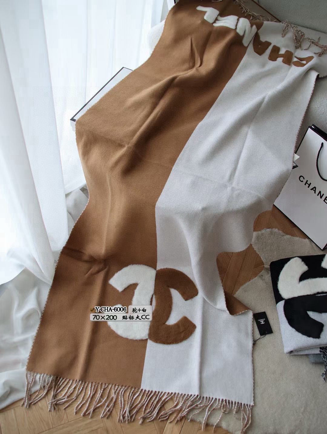 CC 25 Scarf 220cm White Brown Lambswool 968414