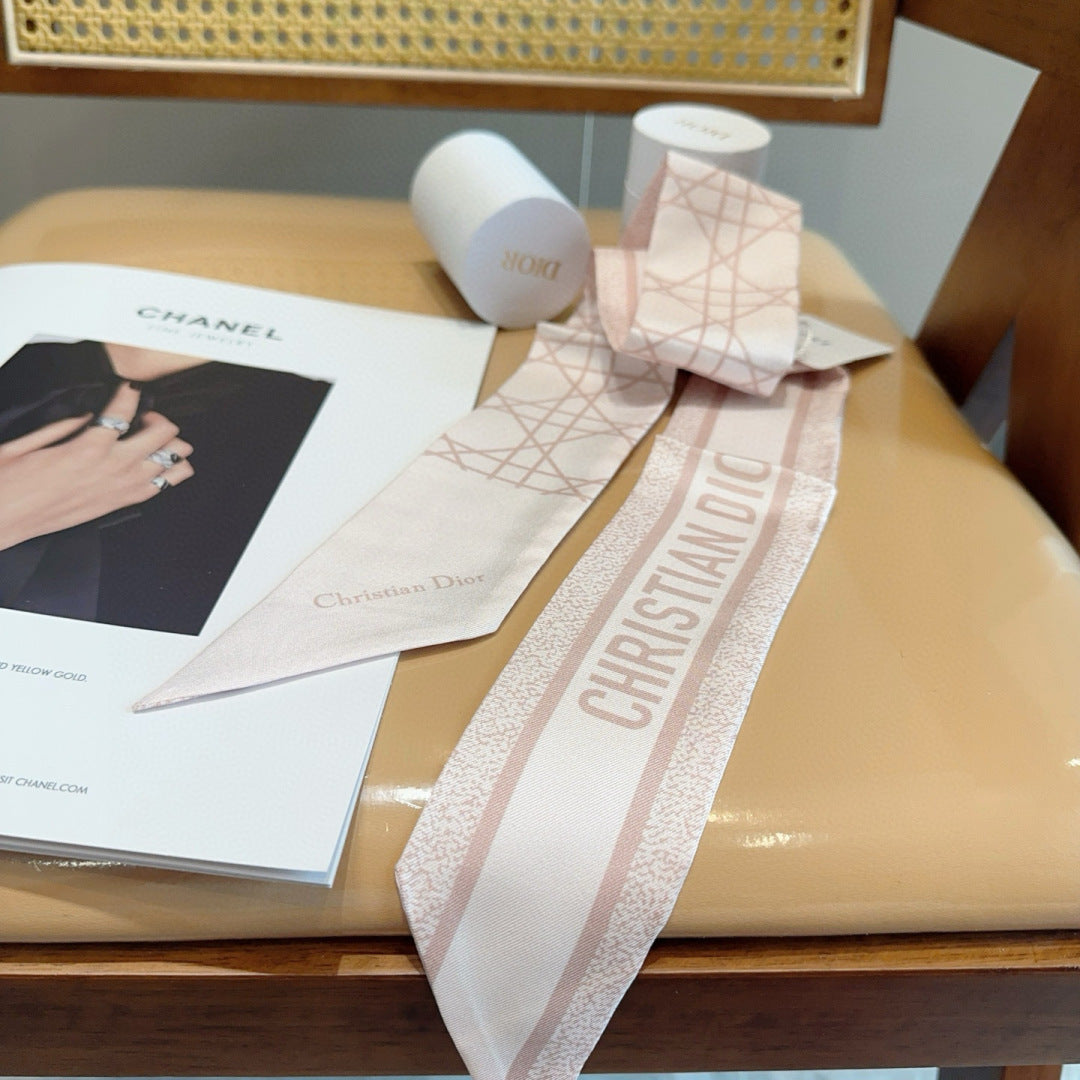 CD Twilly Mini Scarf 105cm  Light Pink Mulberry Silk 976505