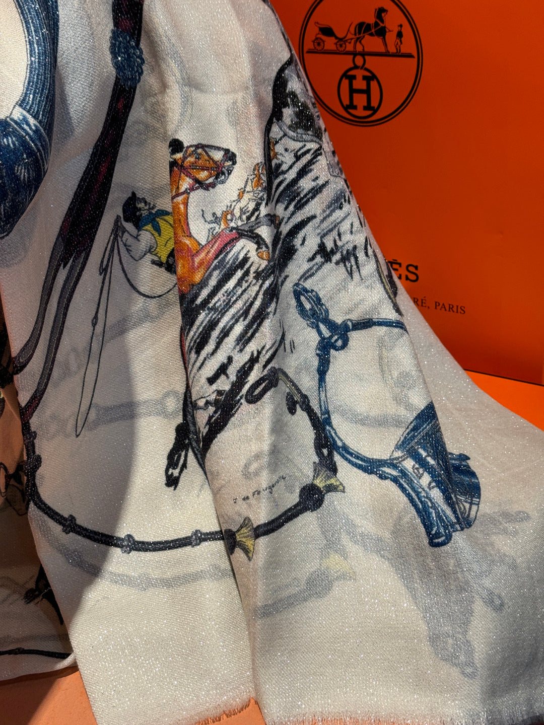 HM 25s Radiant Scarf 200cm White Blue Cashmere Silk 962391