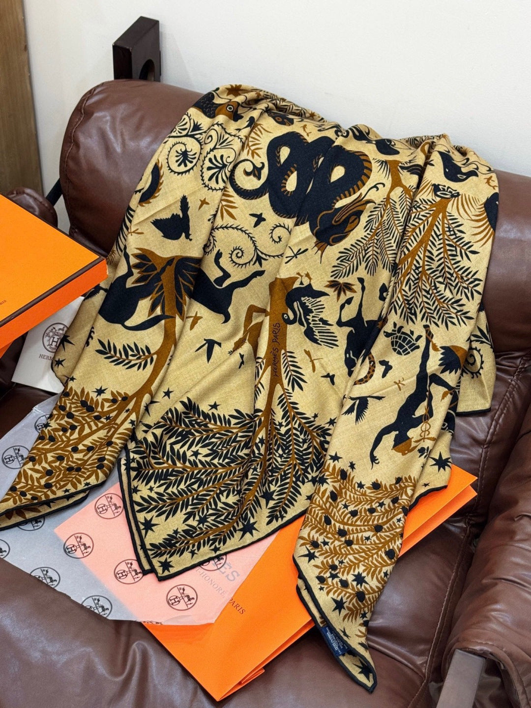 HM 25s Scarf 140cm Black Beige Cashmere Silk 962469