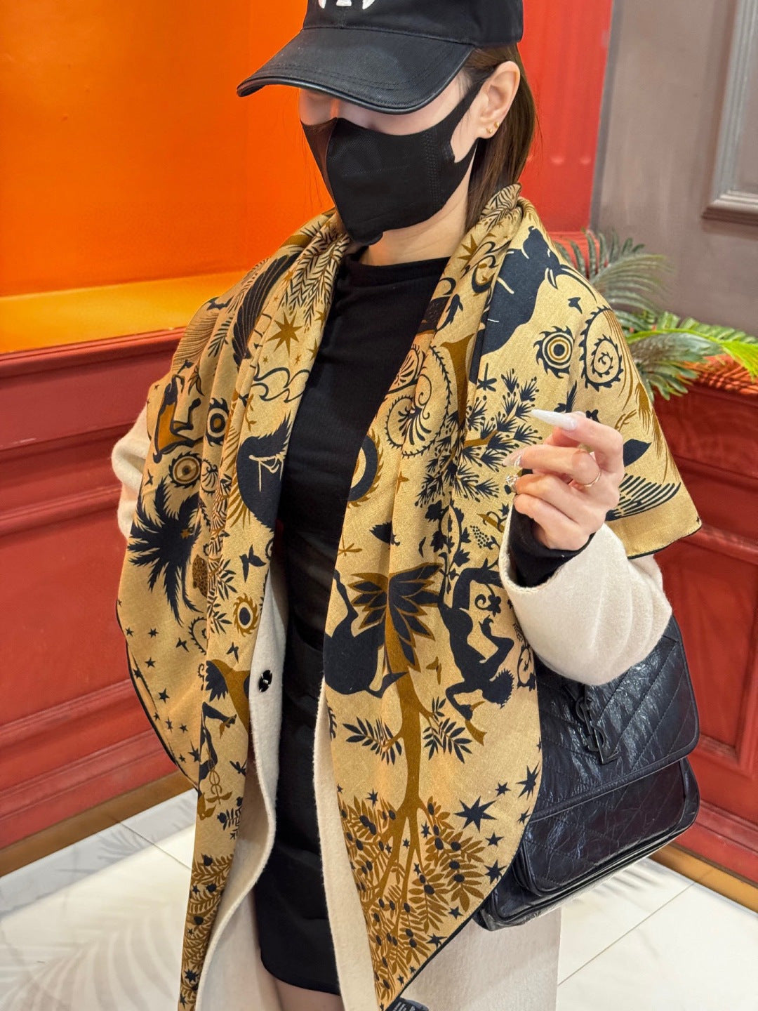 HM 25s Scarf 140cm Black Beige Cashmere Silk 962469