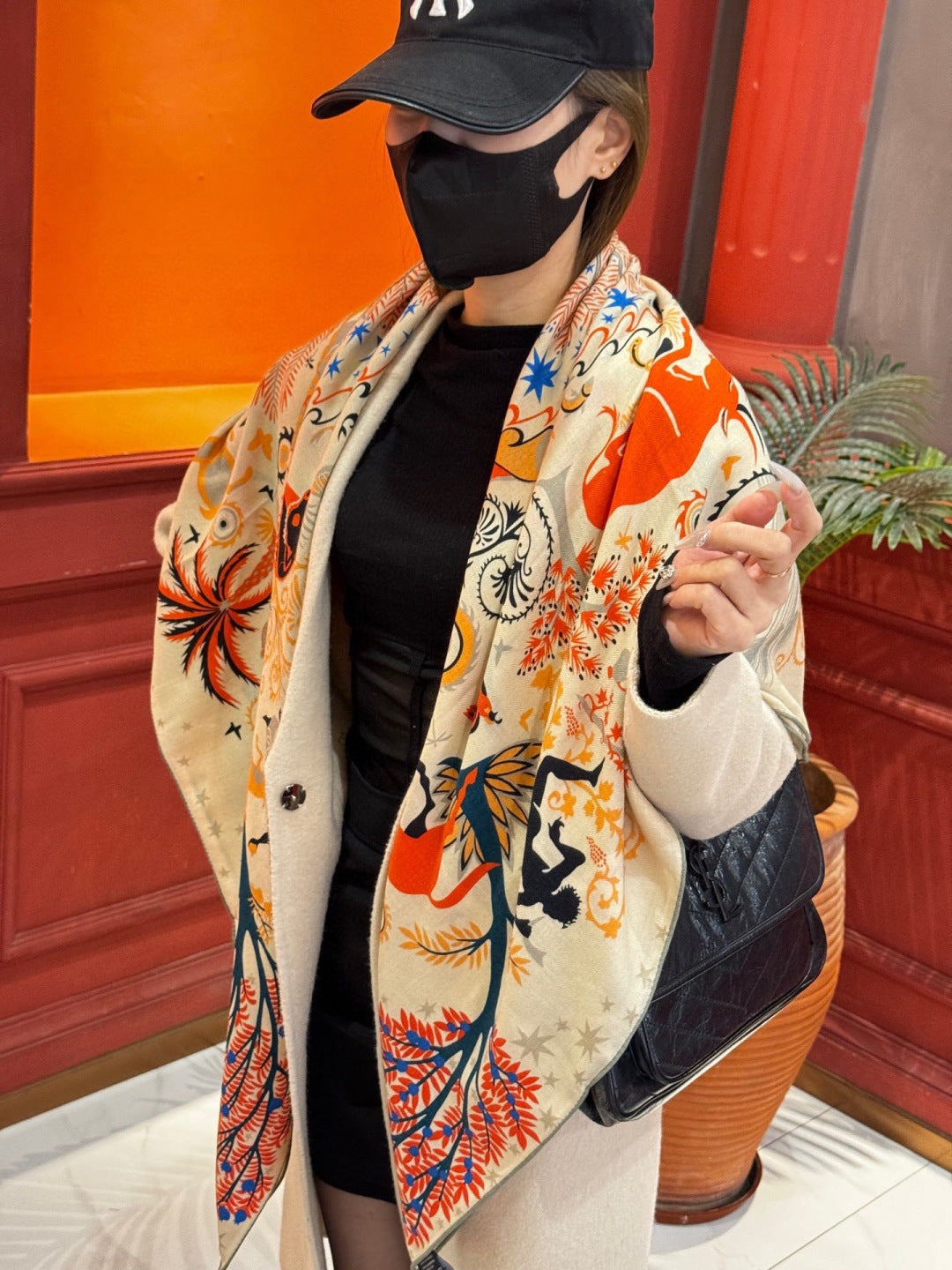 HM 25s Scarf 140cm Beige Colorful Cashmere Silk 962472