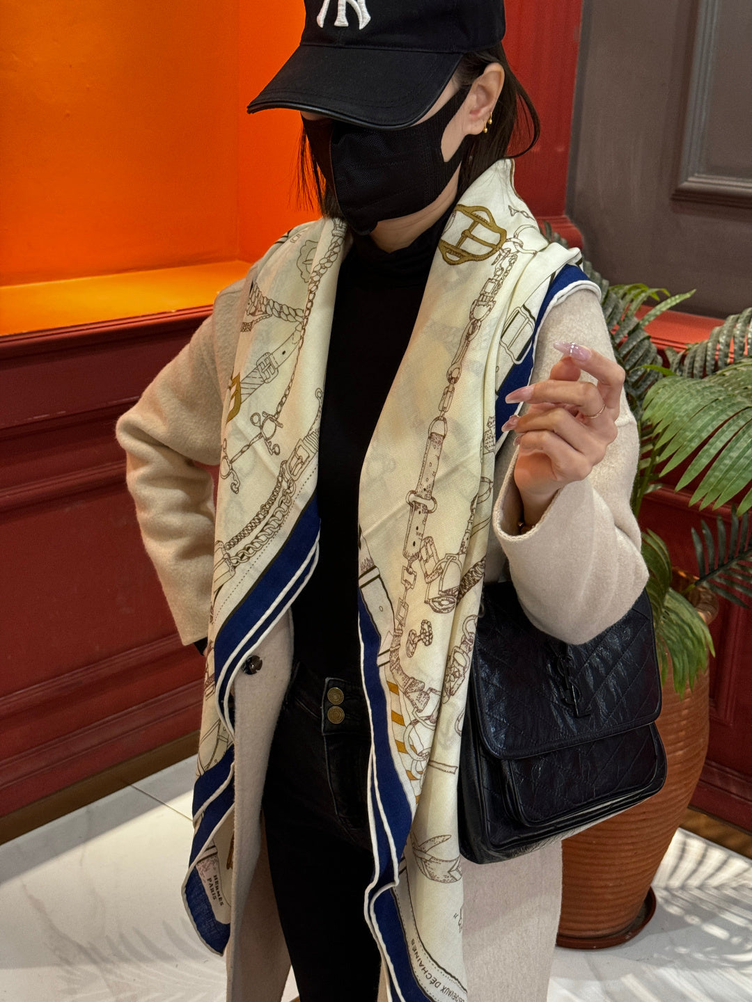 HM 25s Horse Reversible Scarf 140cm Beige Blue Cashmere Silk 967391