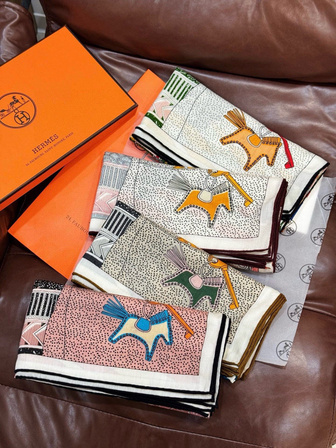 HM 25s Essential Scarf 140cm Pink Colorful Cashmere Silk 967424