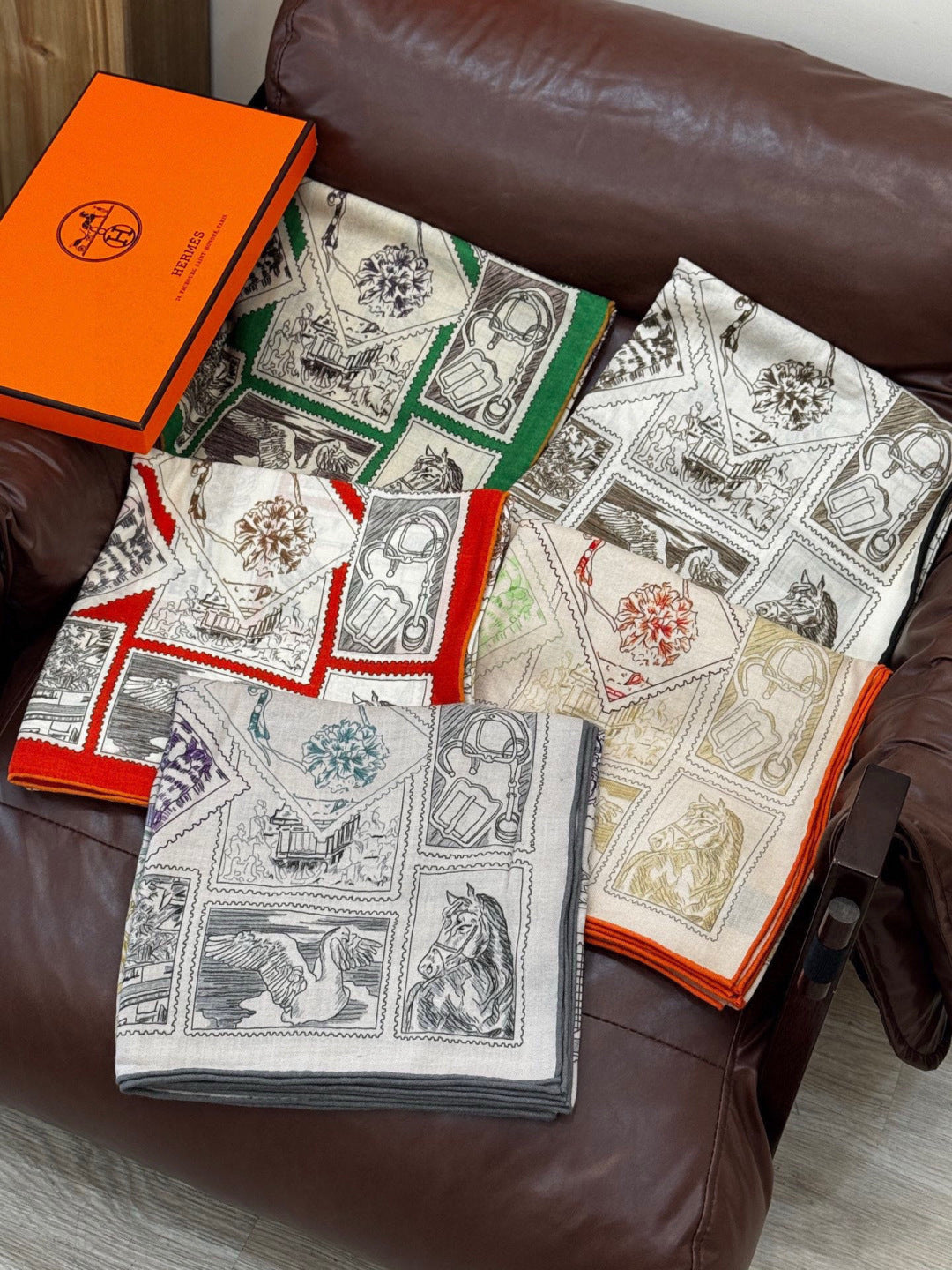 HM 25s Velvet Square Scarf 140cm Light Brown White Cashmere Silk 970936