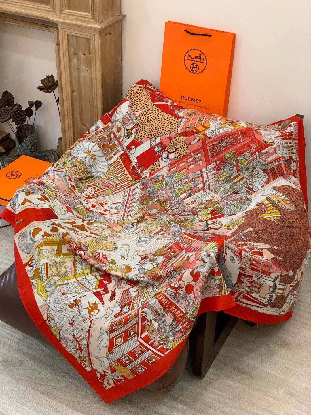 HM 25s The King Scarf 140cm Red White Pink Cashmere 973039