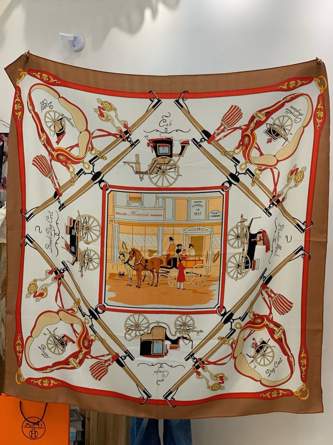 HM 25s The King Scarf 140cm White Brown Cashmere 973049