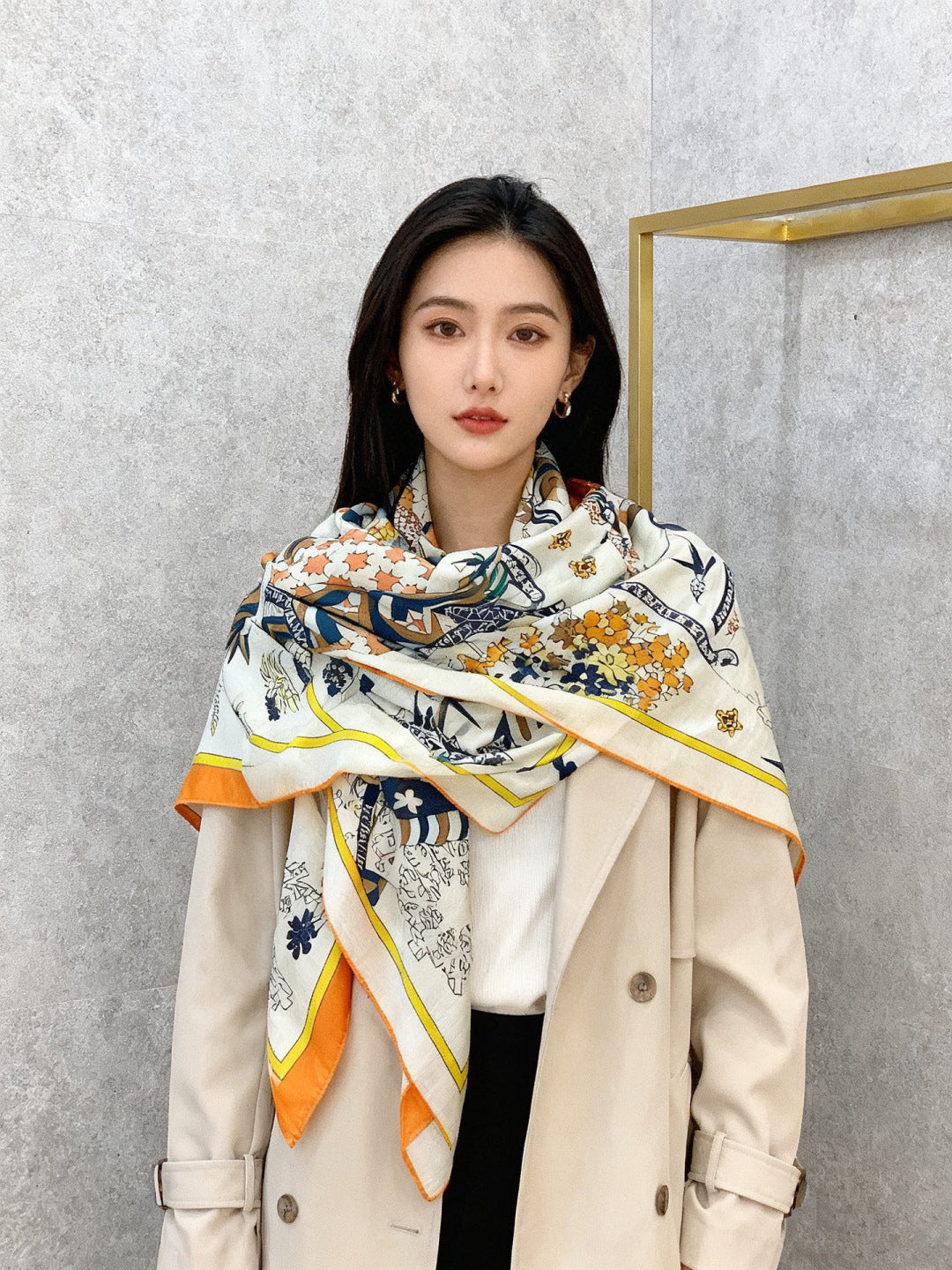 HM 25s The King Scarf 140cm White Blue Colorful Cashmere 973054