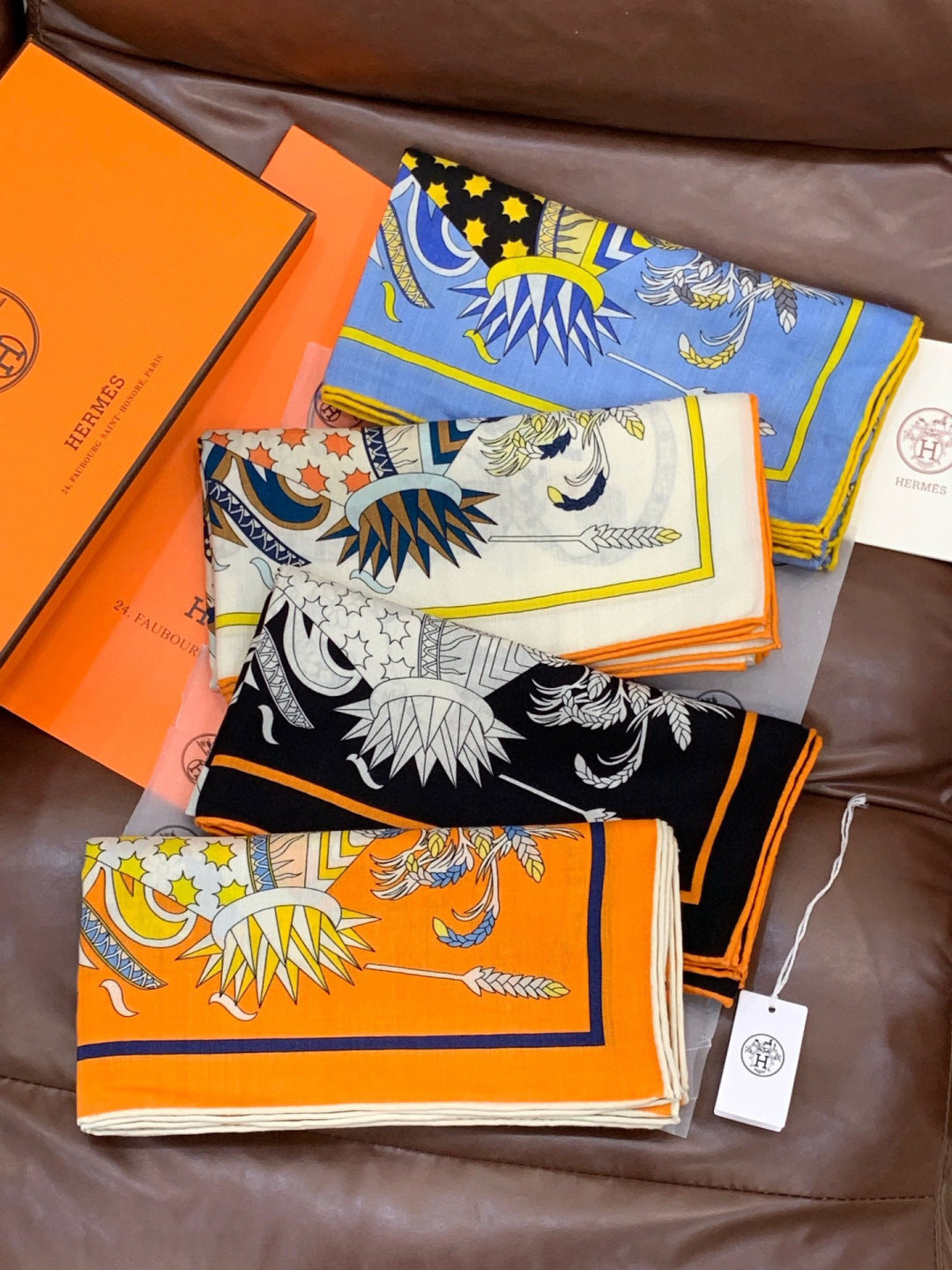 HM 25s The King Scarf 140cm White Blue Colorful Cashmere 973054