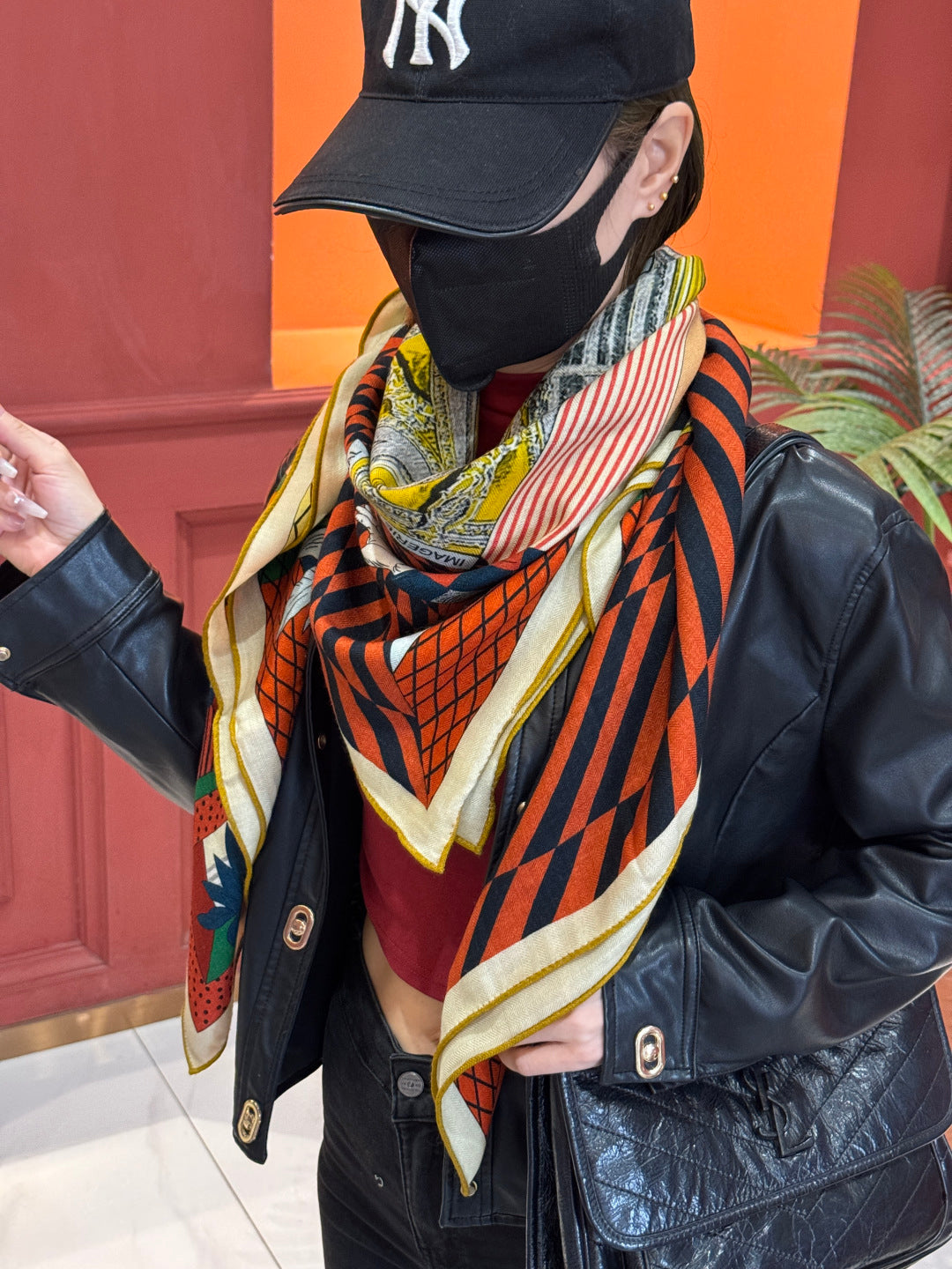 HM 25s Reversible Scarf 140cm Beige Red Cashmere 976277