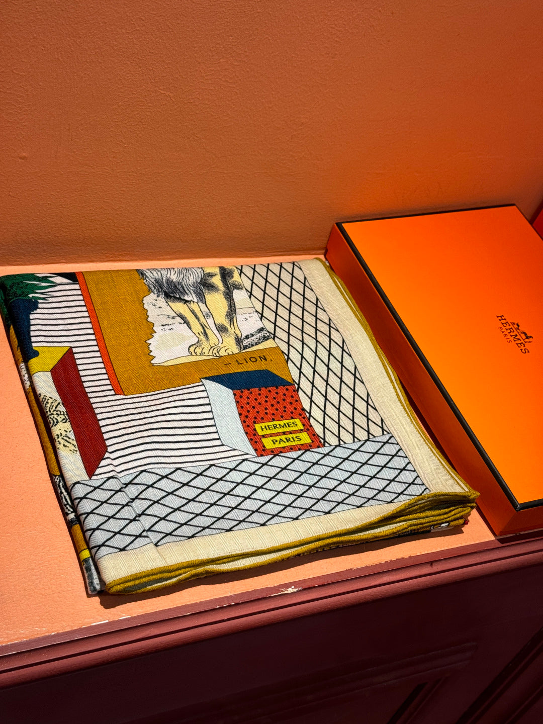 HM 25s Reversible Scarf 140cm Beige Red Cashmere 976277