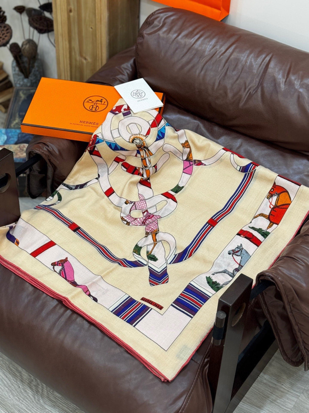 HM 25s Golden Spurs Scarf 140cm Beige Blue Cashmere 976284