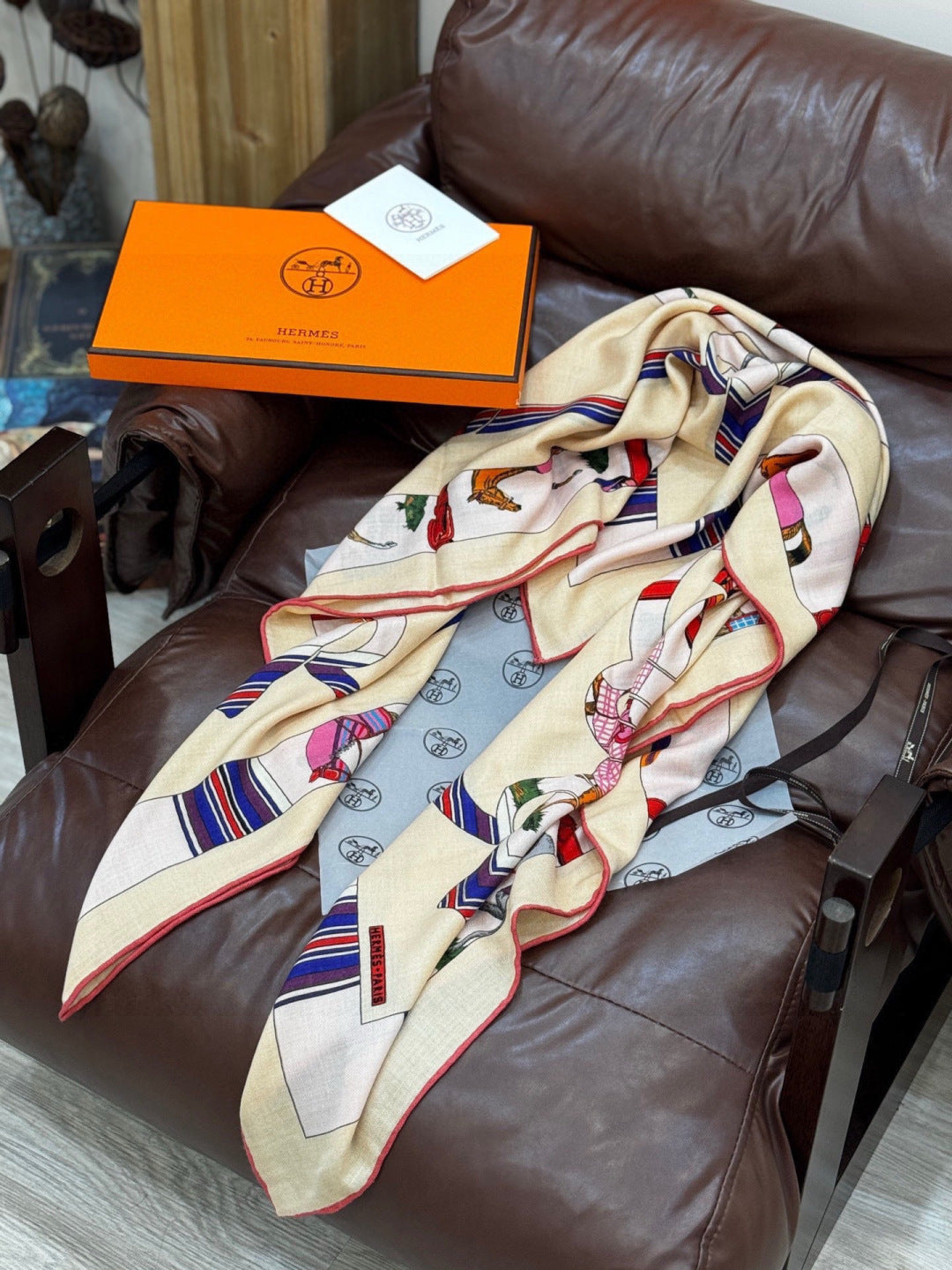 HM 25s Golden Spurs Scarf 140cm Beige Blue Cashmere 976284