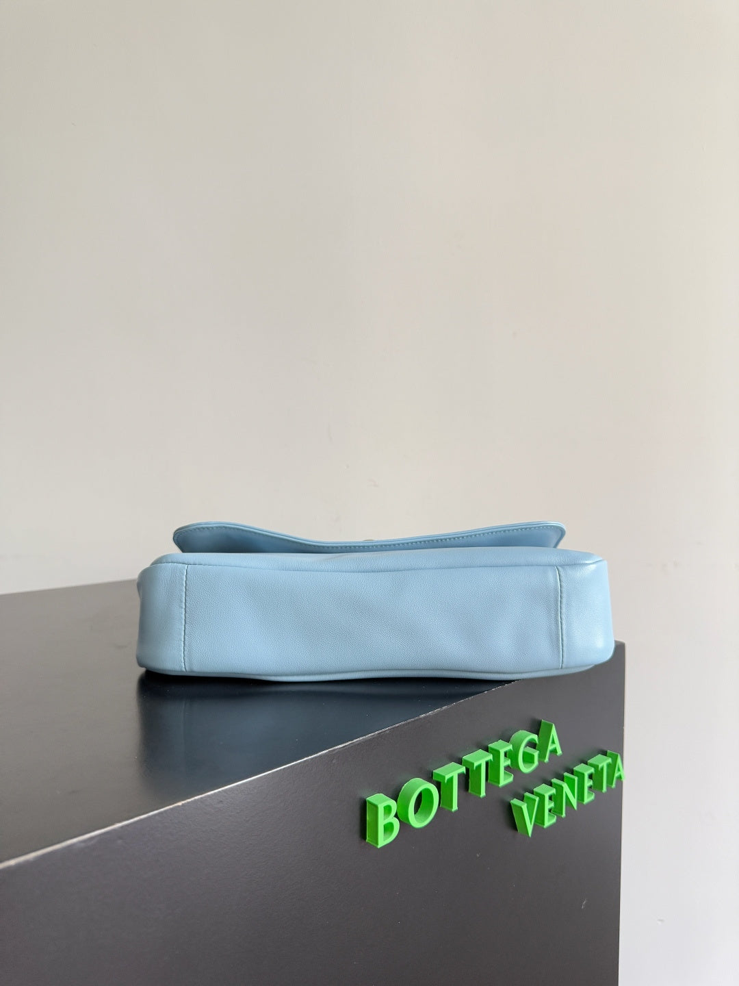 Bottega Veneta 2026 Madison Bag Blue Lambskin 129928