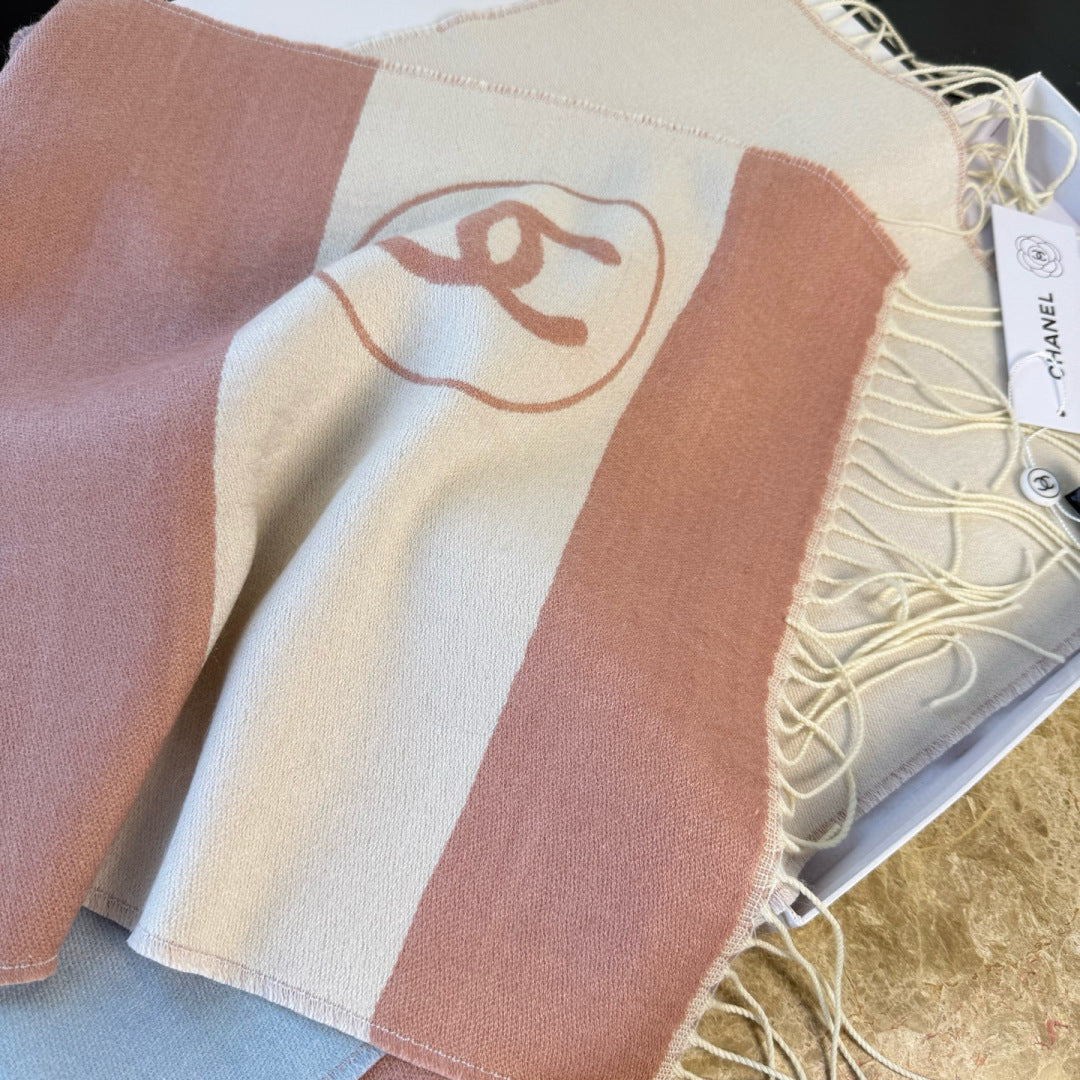 CC 25 Scarf 200cm White Pink Lambswool 968390
