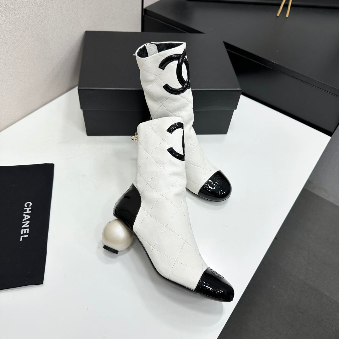 Chanel 2026 Double C Pearl Boots 50mm Cowhide 986142