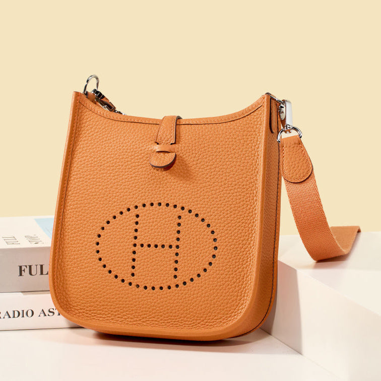 High-end Hermes 2026 Evelyne Bag 17cm Taurillon Clemence Leather 1