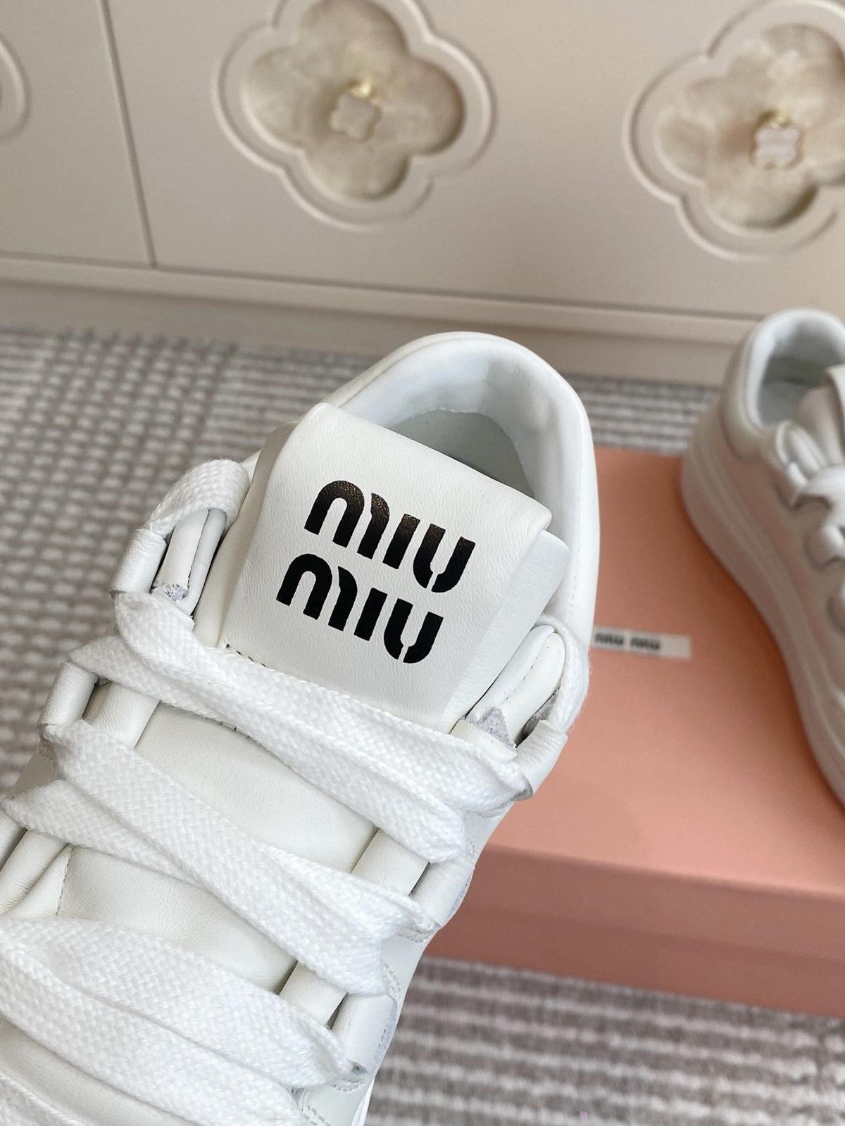 Miumiu 2026 Classic Platform Lace-up Sneakers White Sheepskin 955665
