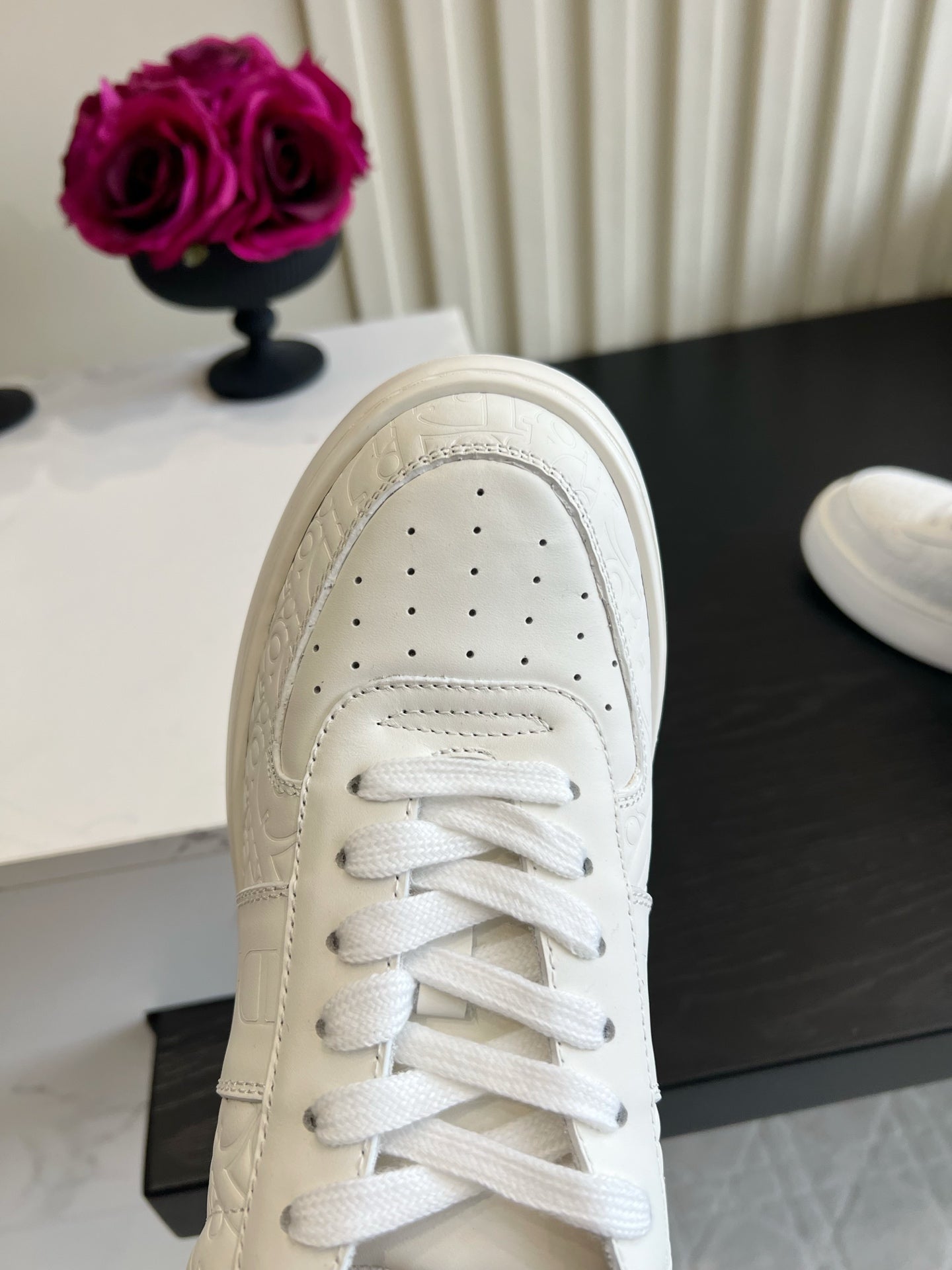 Dior 2026 Star Sneakers Cowhide 977533
