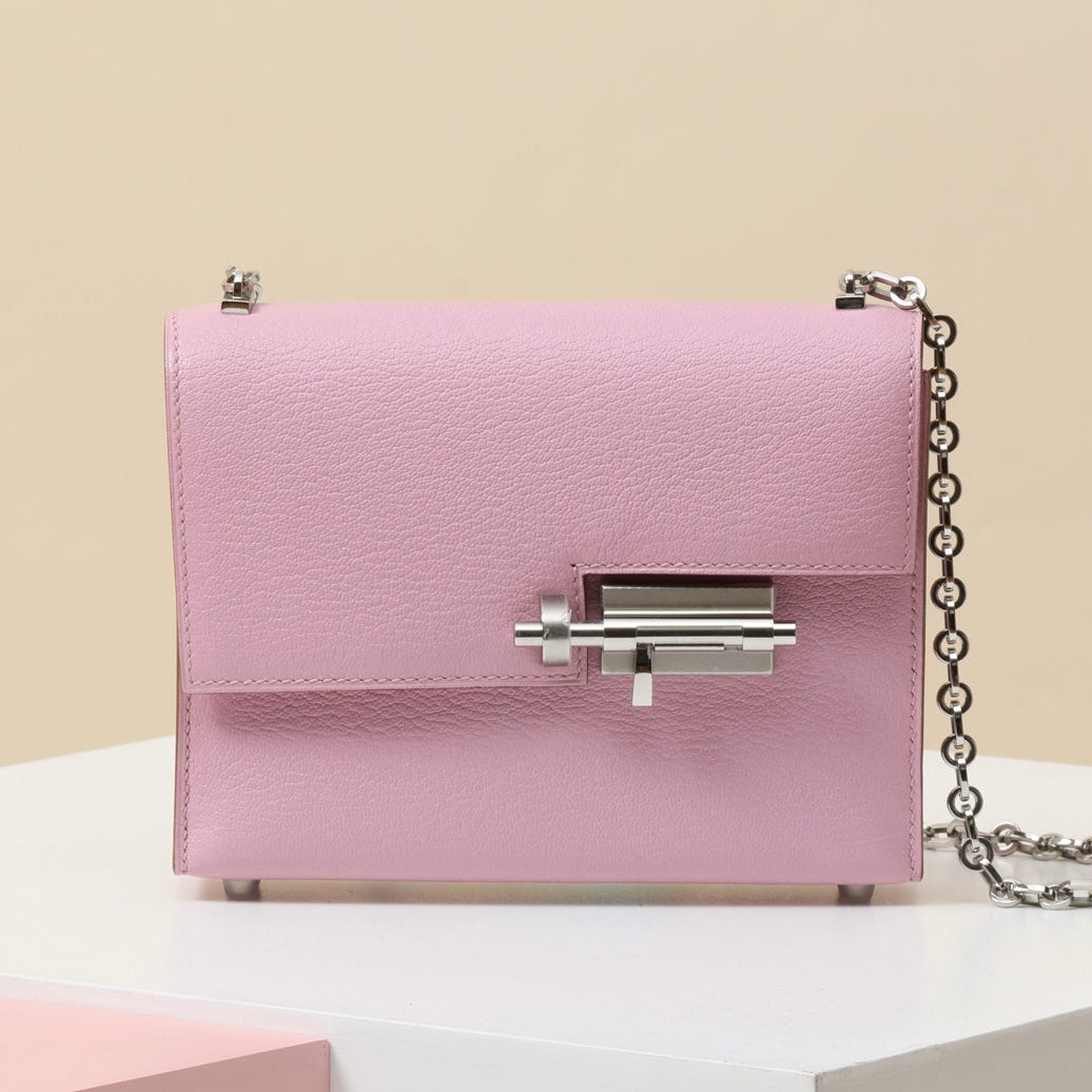 High-end Hermes 2026 Verrou Chaine Bag 17cm Pink Goatskin