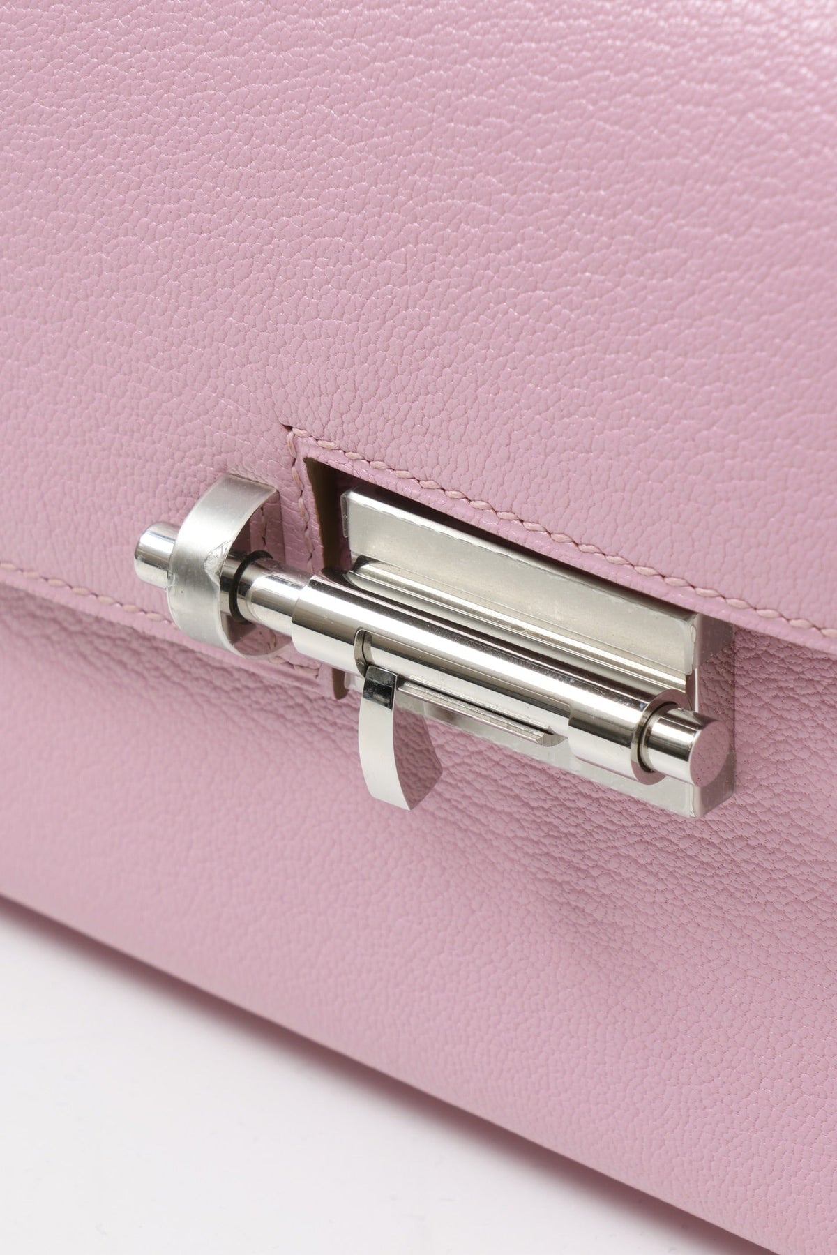 High-end Hermes 2026 Verrou Chaine Bag 17cm Pink Goatskin