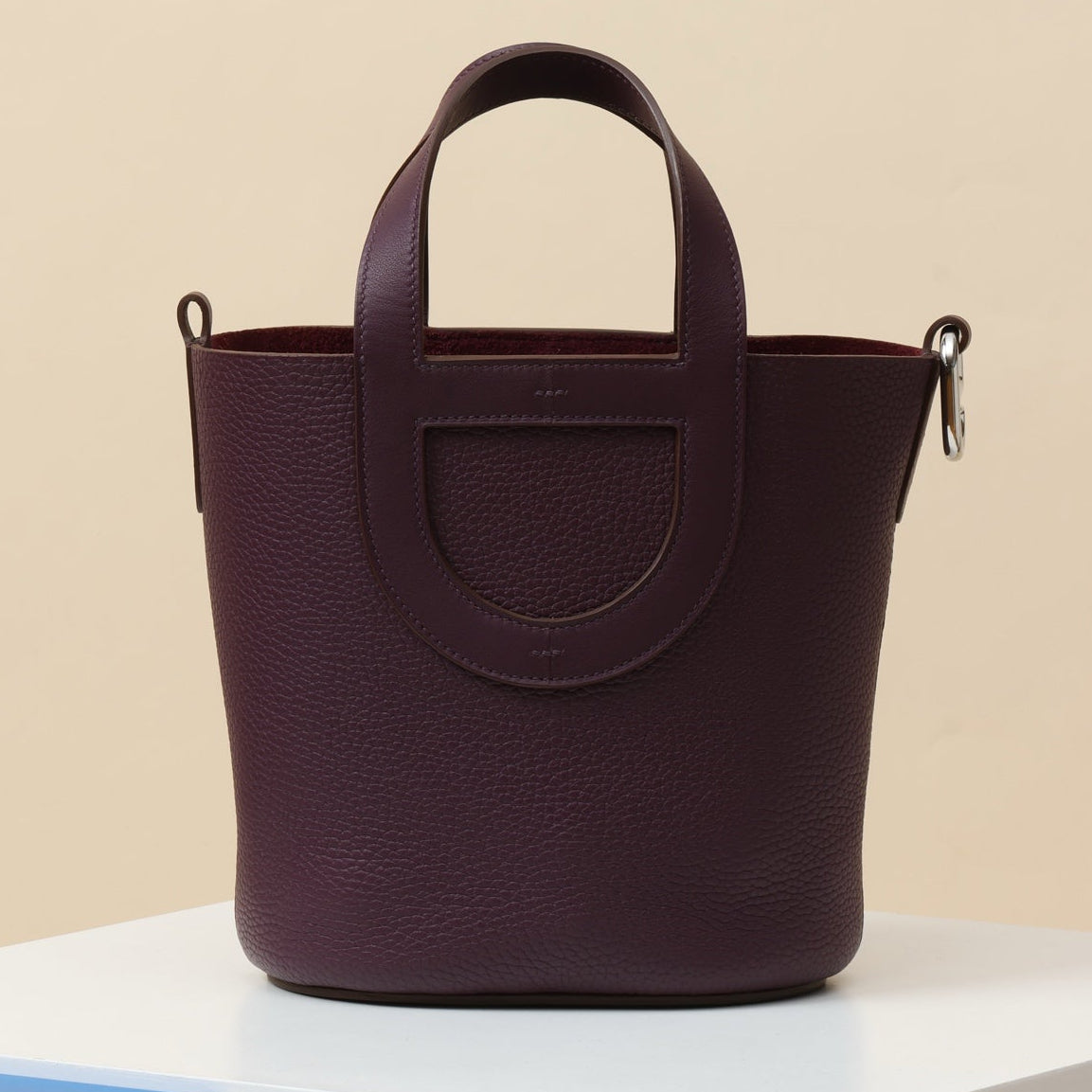 High-end Hermes 2026 In The Loop Bag 22cm Grape Purple Taurillon Clemence leather
