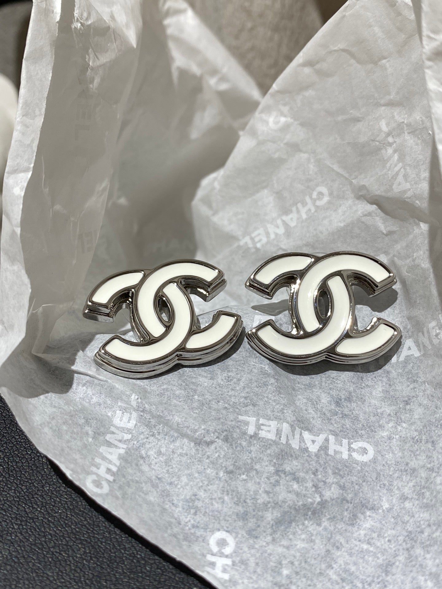 Chanel White Enamel CC Stud Earrings With Silver-tone Trim
