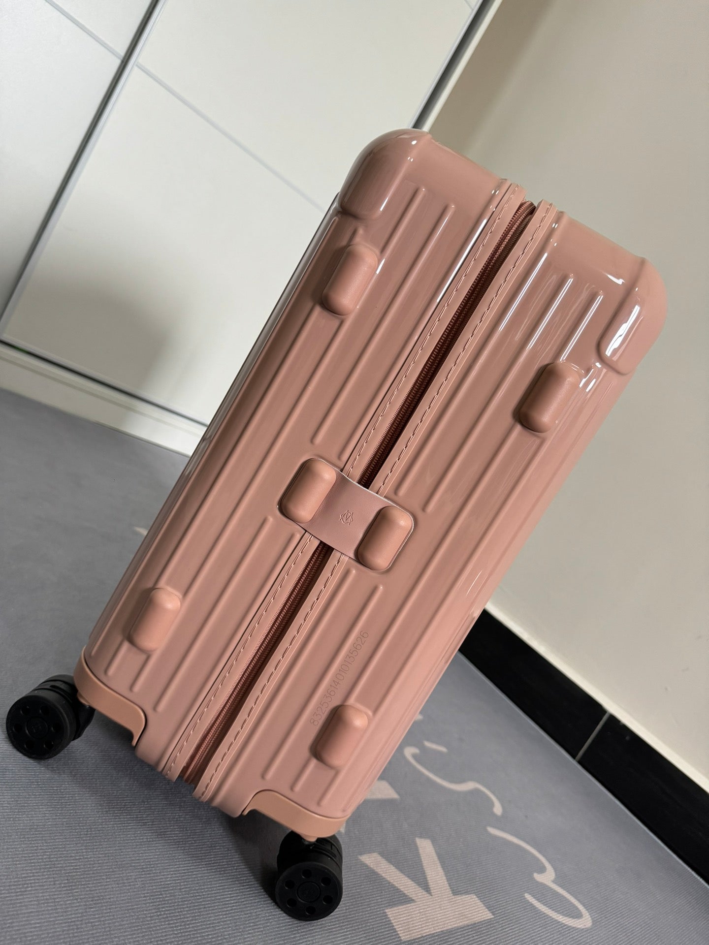 Rimowa 2025 Essential Suitcase Desert Pink Polycarbonate 274071