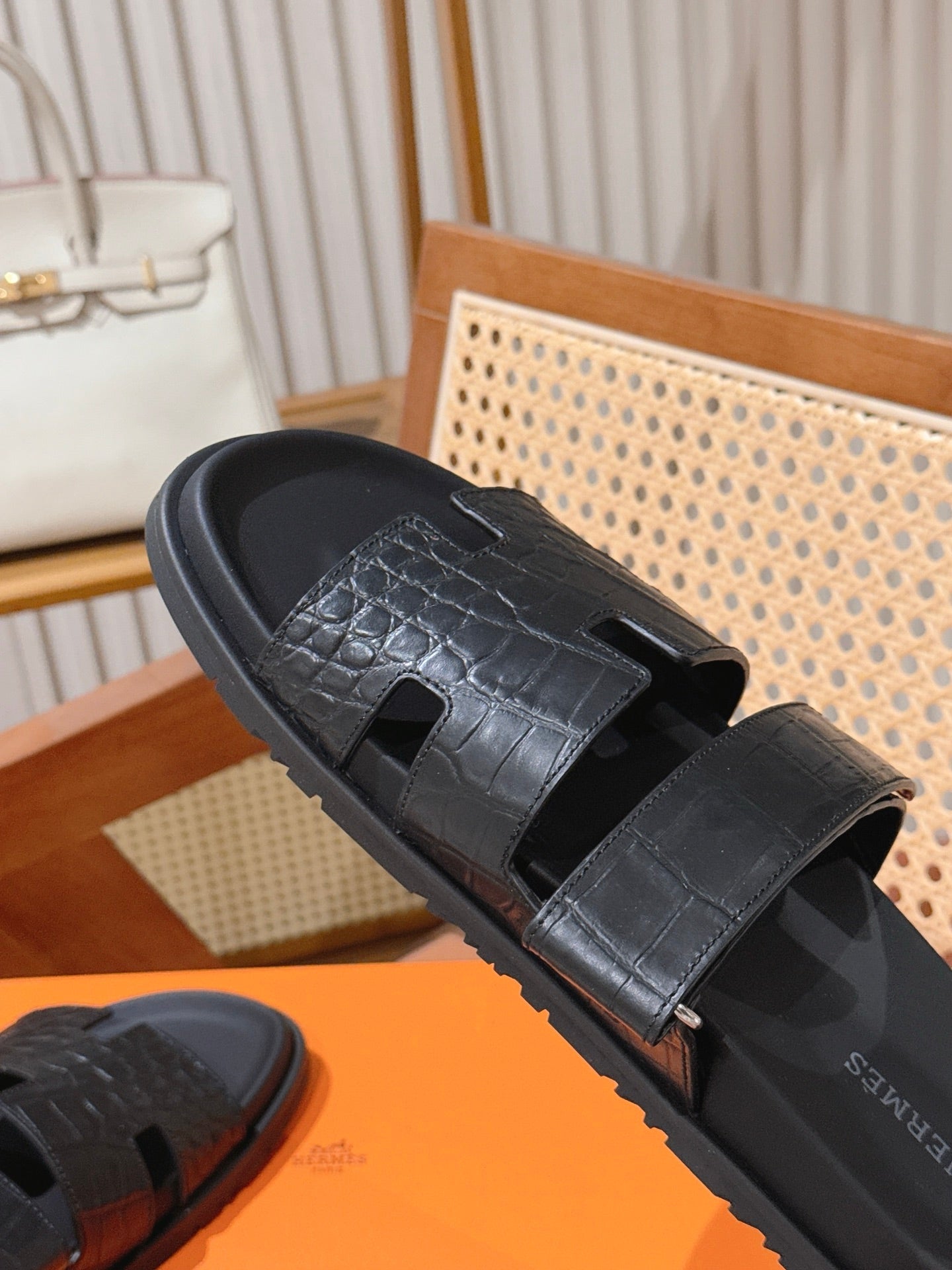 Hermes 2026 Chypre Sandal Crocodile-patterned Cowhide 969065