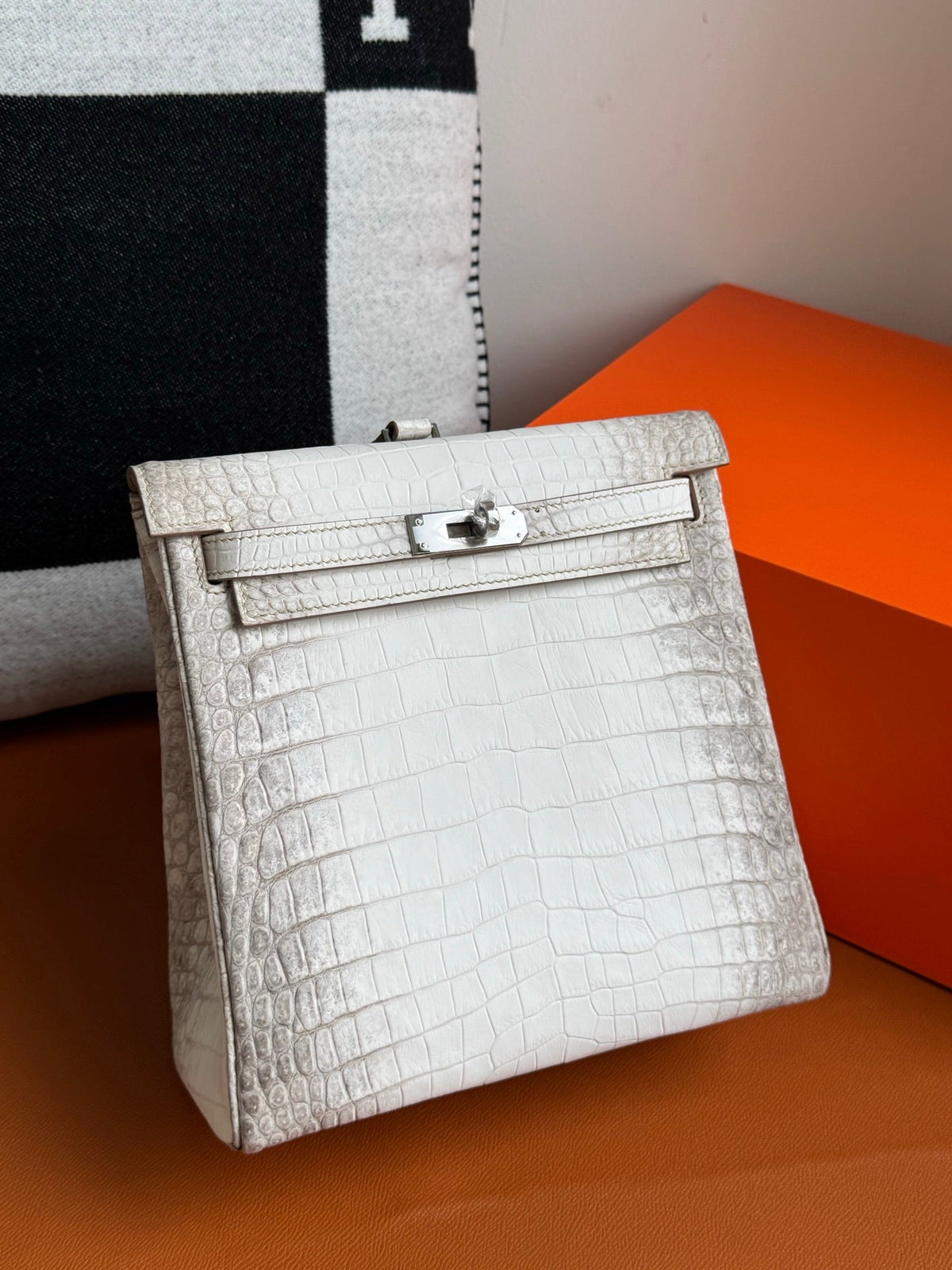 High-end Hermes 2026 Kelly Ado Backpack White 22cm Crocodile Leather