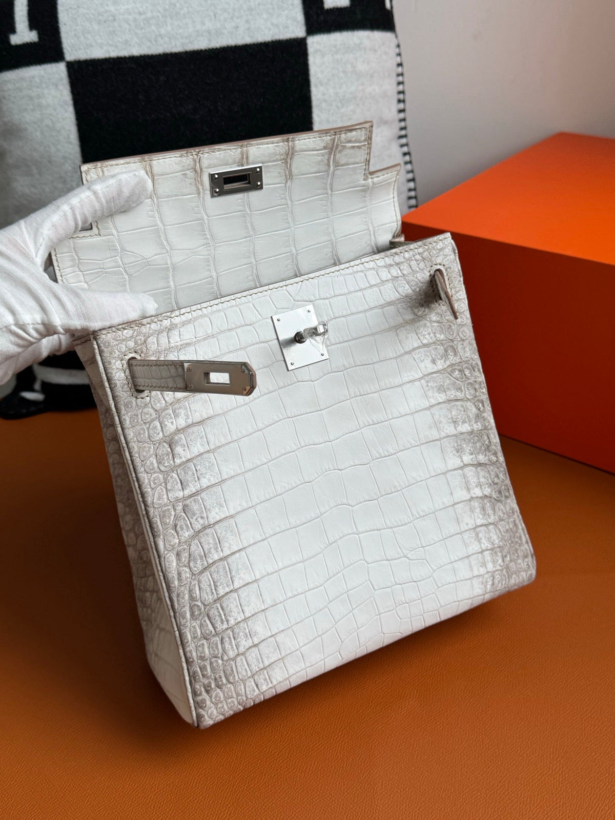 High-end Hermes 2026 Kelly Ado Backpack White 22cm Crocodile Leather