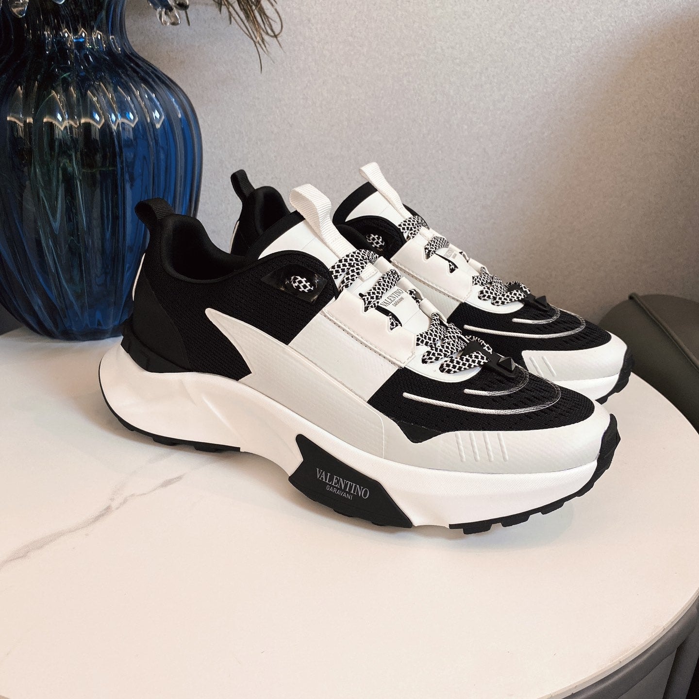 VT 25S Sneakers White Black Mesh TPU 563475