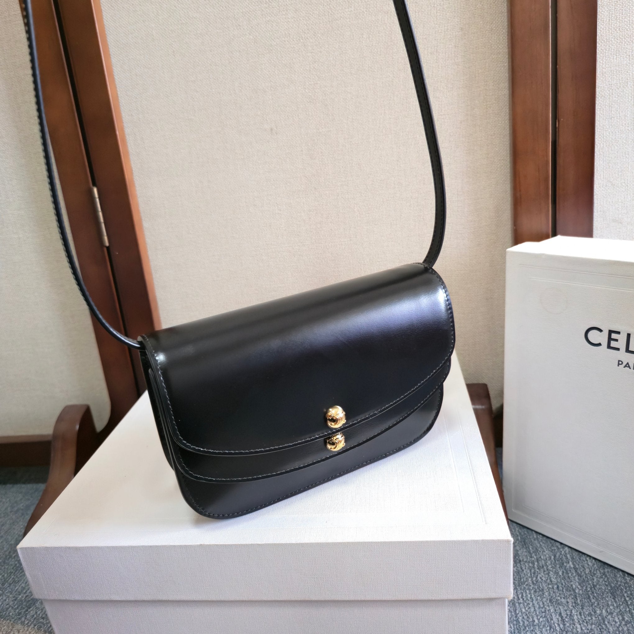 Celine 2025 Duo Wallet On Strap Bag 20cm Black Shinny Calfskin 276323