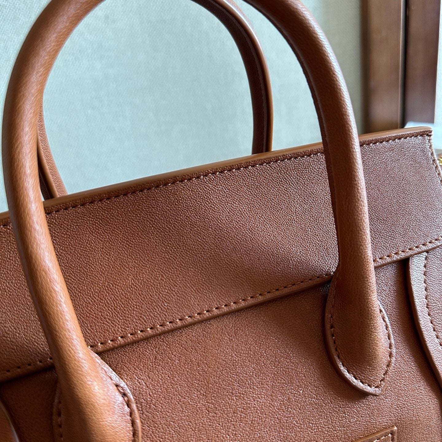 Celine 2026 Luggage Brown Shiny Lambskin 276250