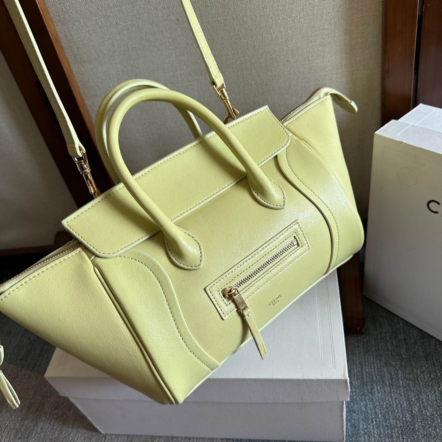 Celine 2026 Luggage Citrus Shiny Lambskin 276256