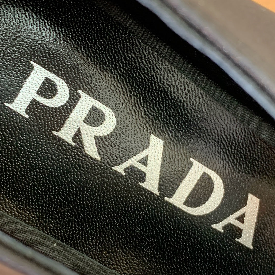 PRA 26S Chunky Heeled 40 Black Patent Leather 606373