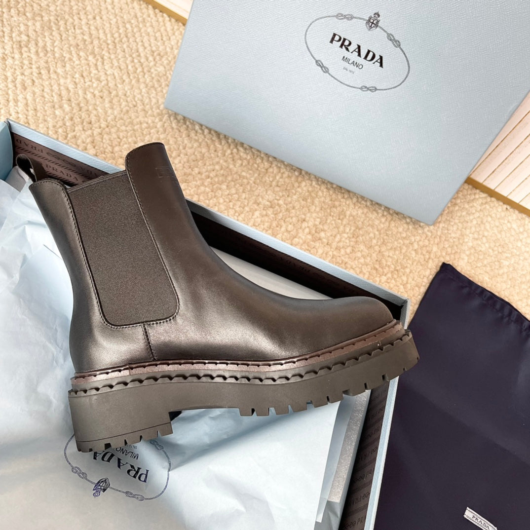 Prada 2026 Chelsea Boots Cowhide 149581
