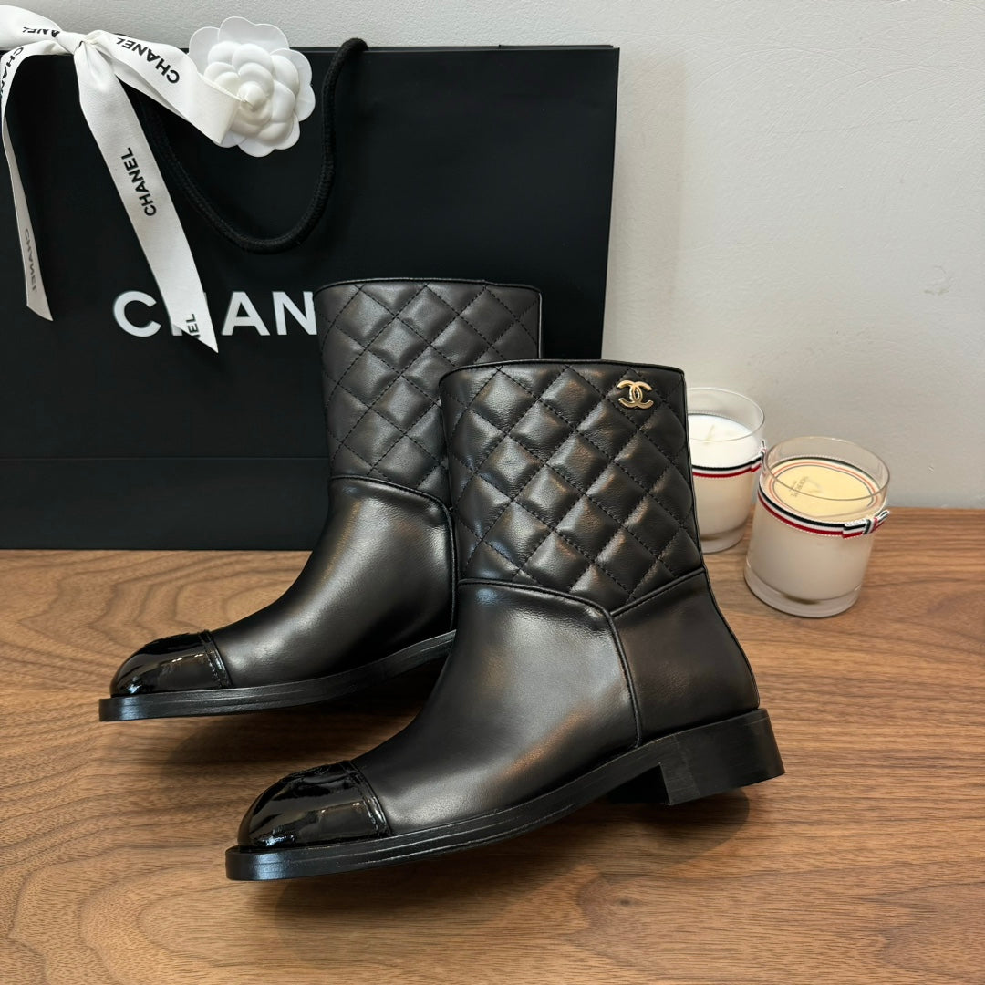 CC Short Boots Black Quilted Calfskin