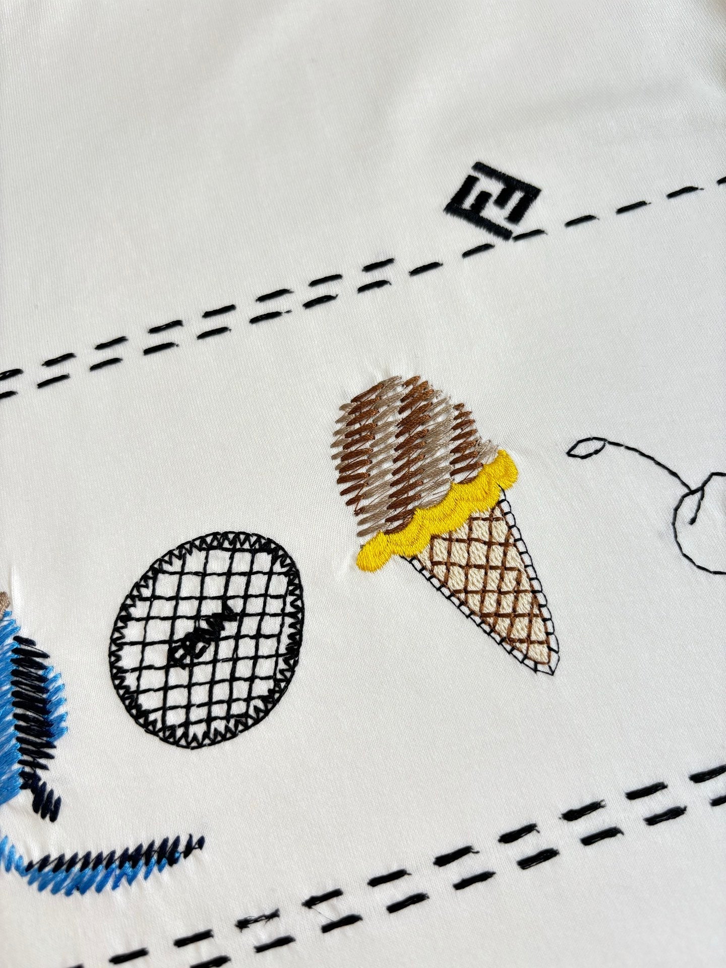 Fendi 2026 Fun Ice Cream Embroidered T-Shirt White Cotton 830011