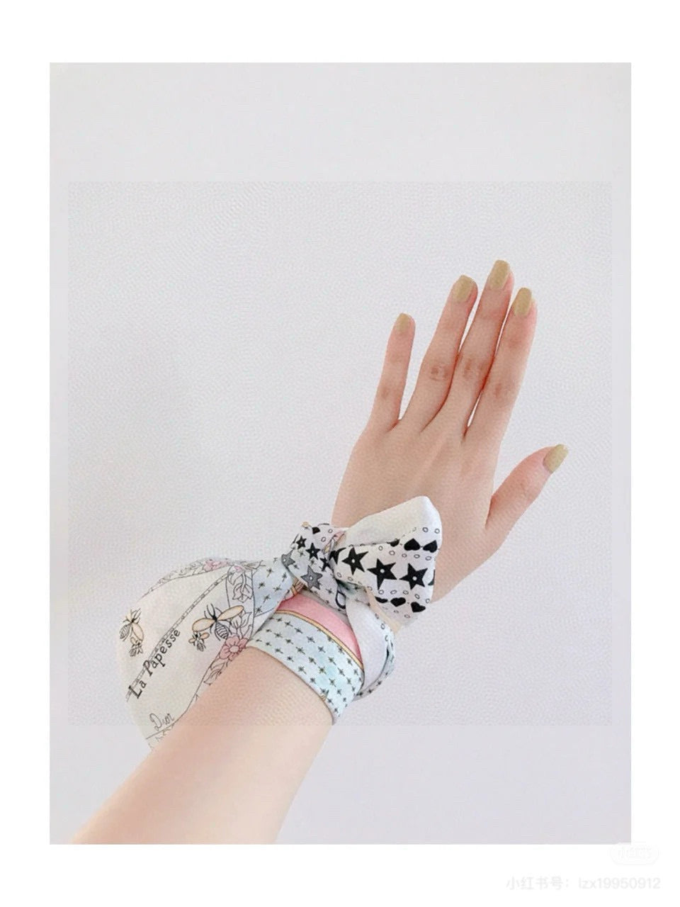 CD Twilly Mini Scarf 105cm Tarot Card White Pink Mulberry Silk 928084