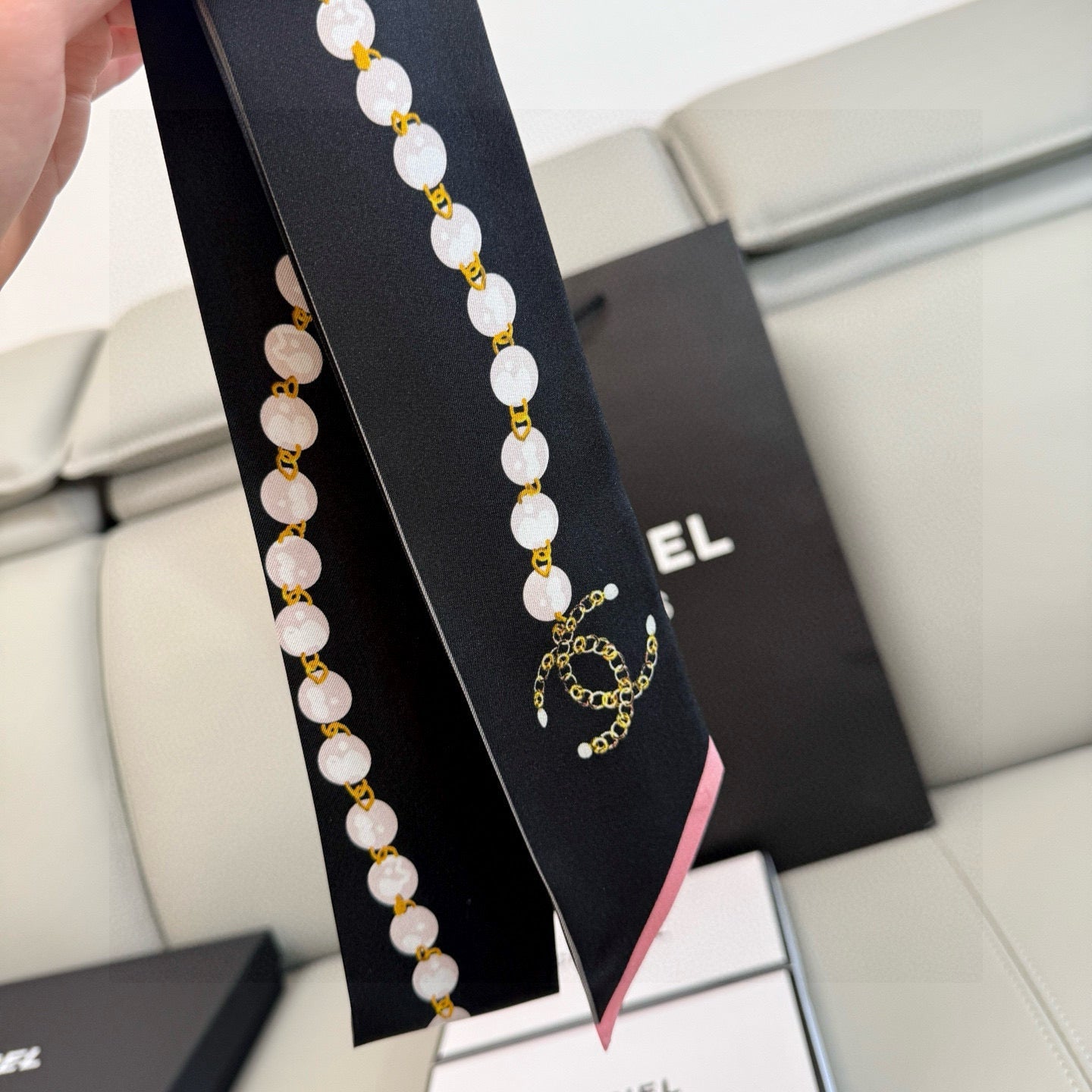 CC  Twilly Mini Star 120cm Gray Black Mulberry Silk 935262