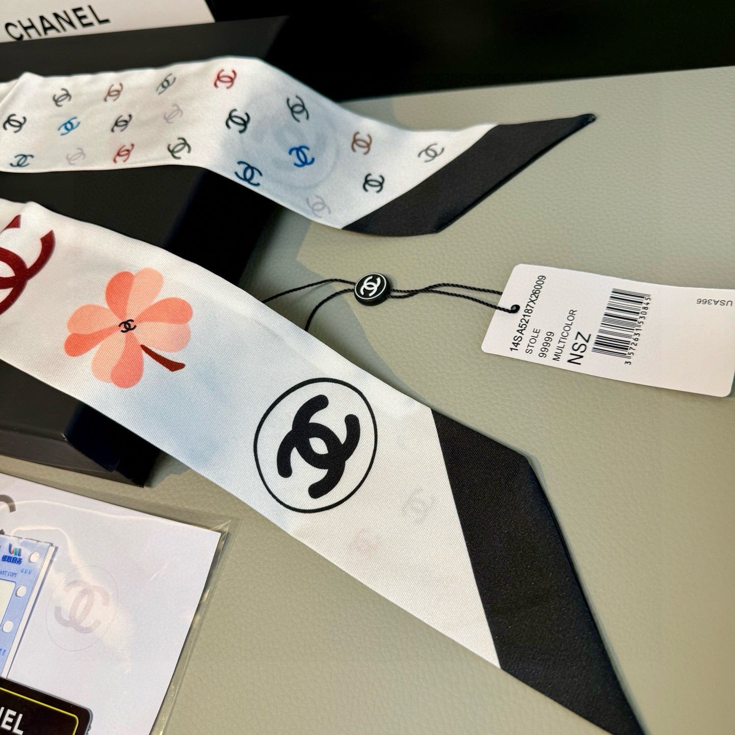 CC  Twilly Mini Star 120cm White Mulberry Silk 943501