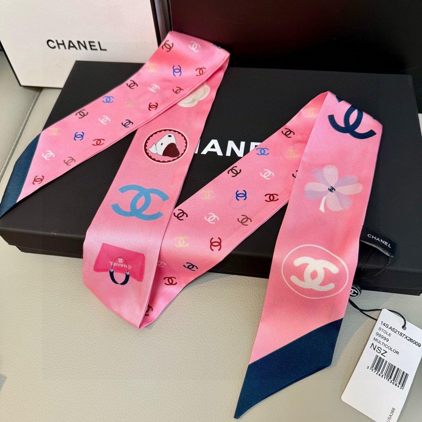 CC  Twilly Mini Star 120cm Pink Mulberry Silk 943503