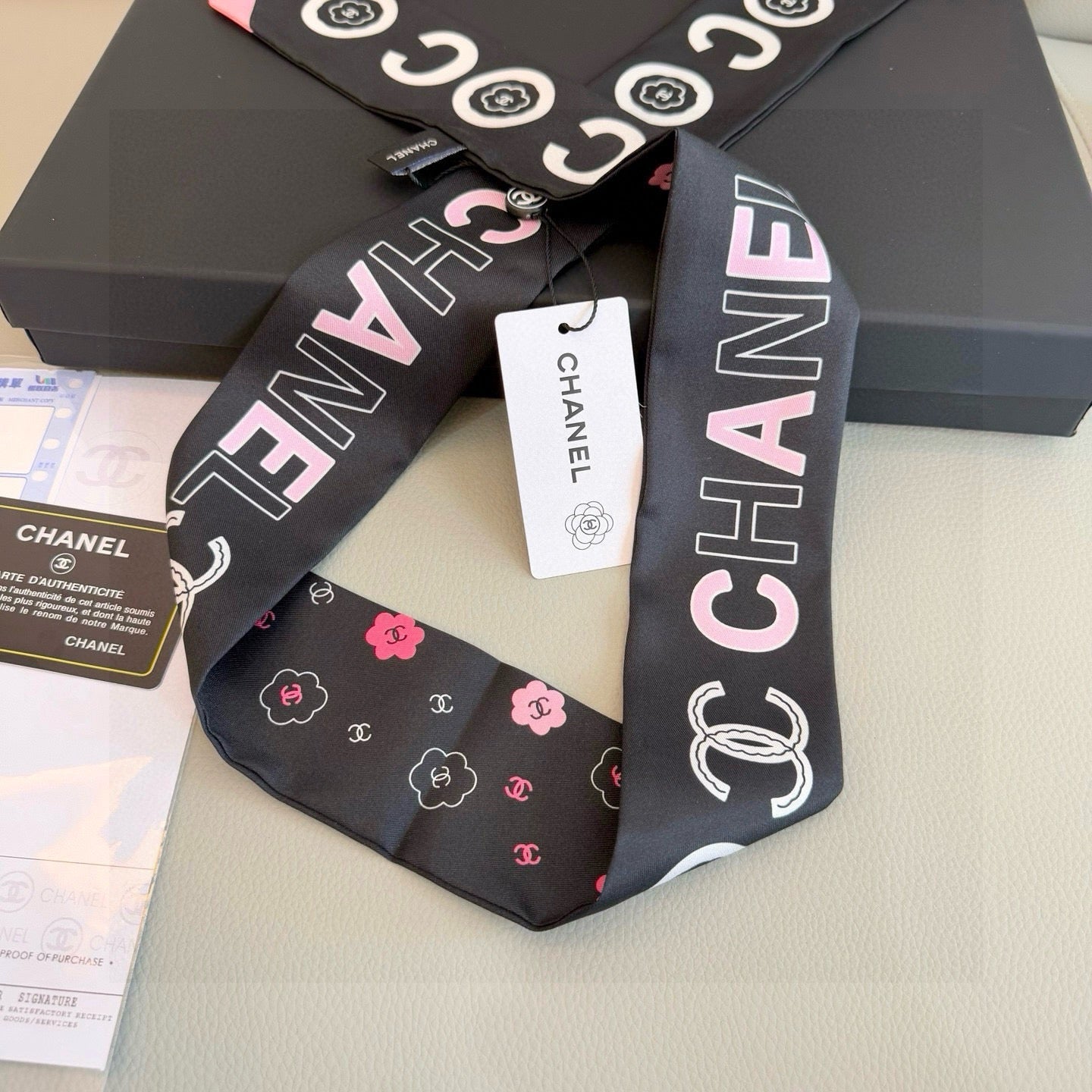 CC  Twilly Mini Scarf 120cm Black Mulberry Silk 949096