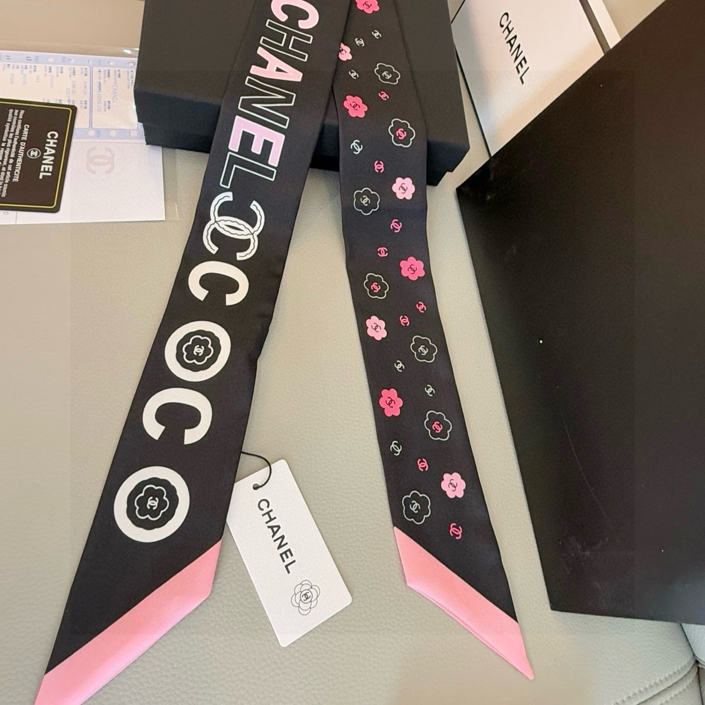 CC  Twilly Mini Scarf 120cm Black Mulberry Silk 949096