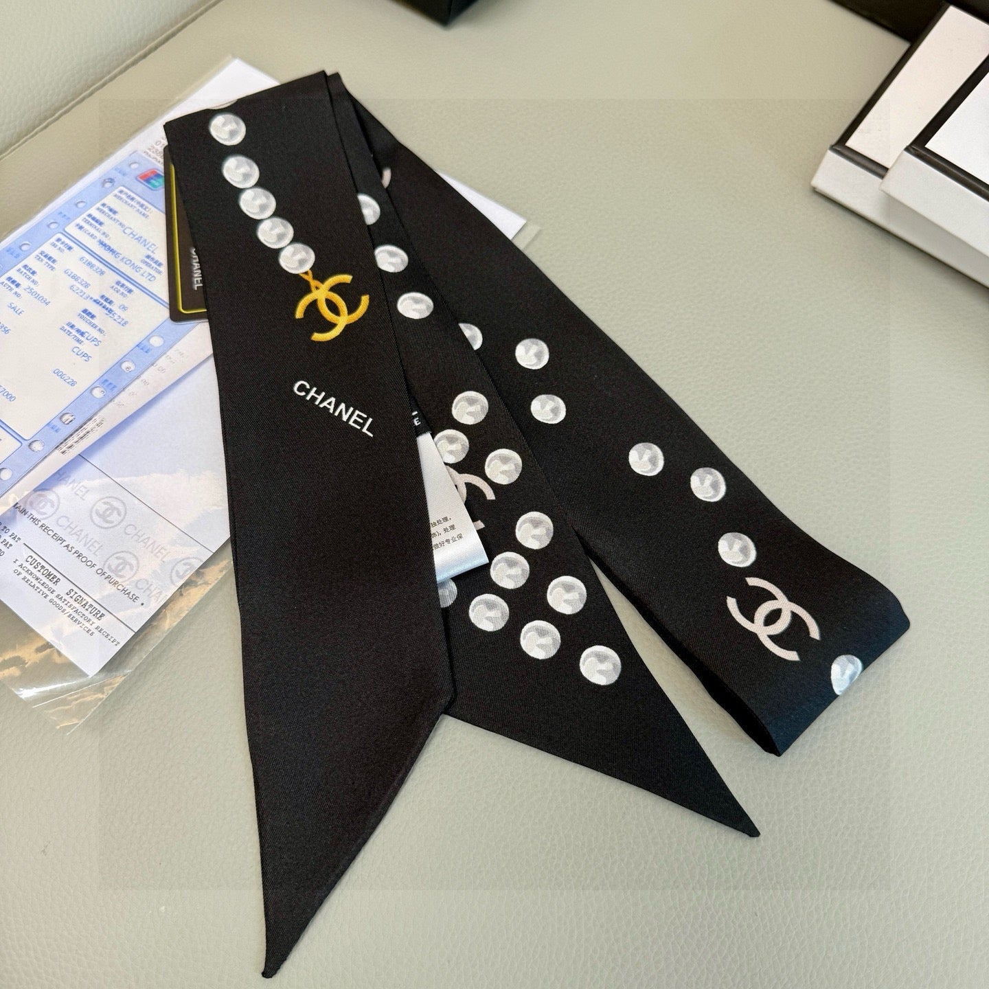 CC  Twilly Mini Scarf 120cm Black White Mulberry Silk 949113